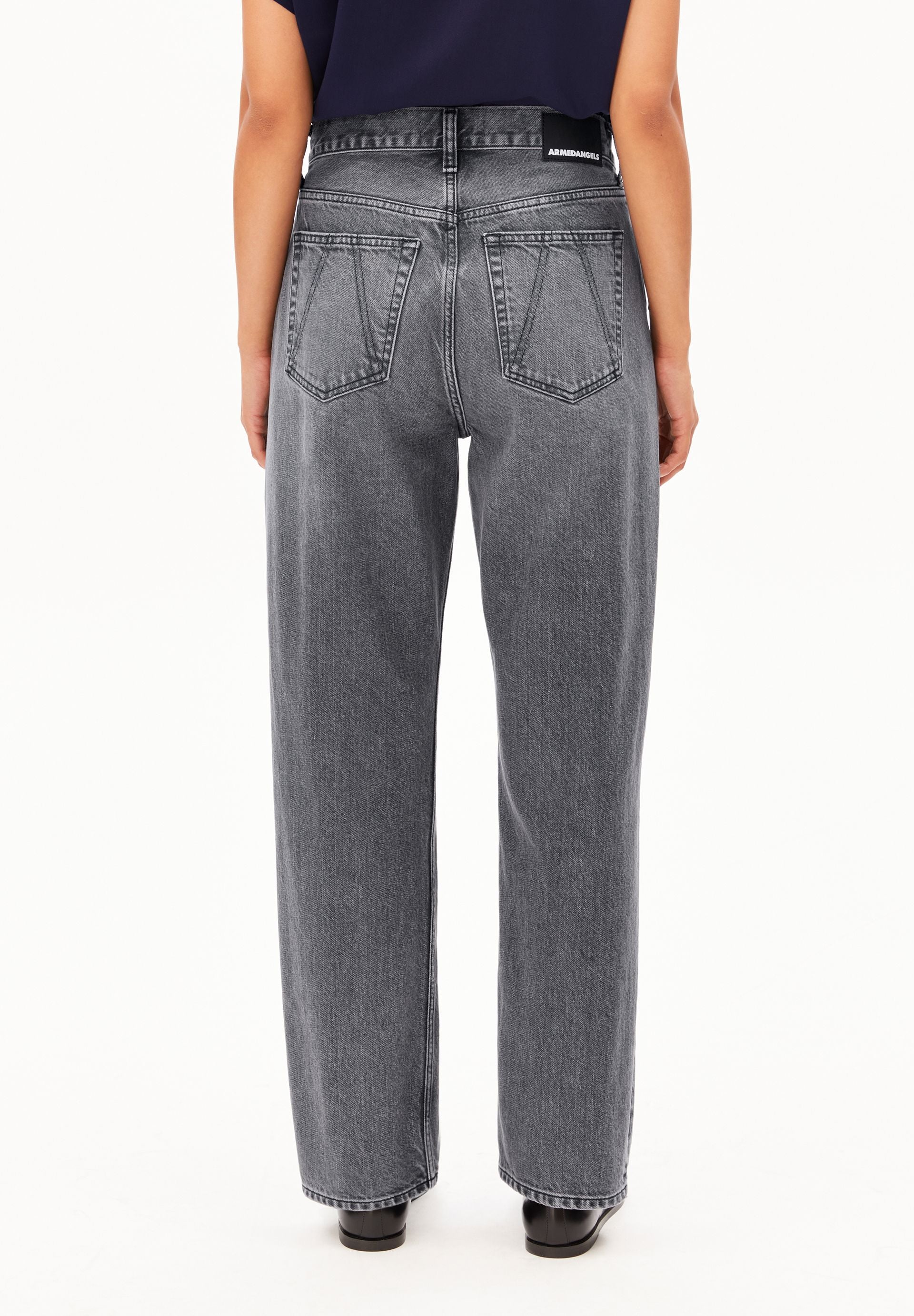 AAIKALA HIGH WAIST STRAIGHT JEANS | soft ash - Image 2