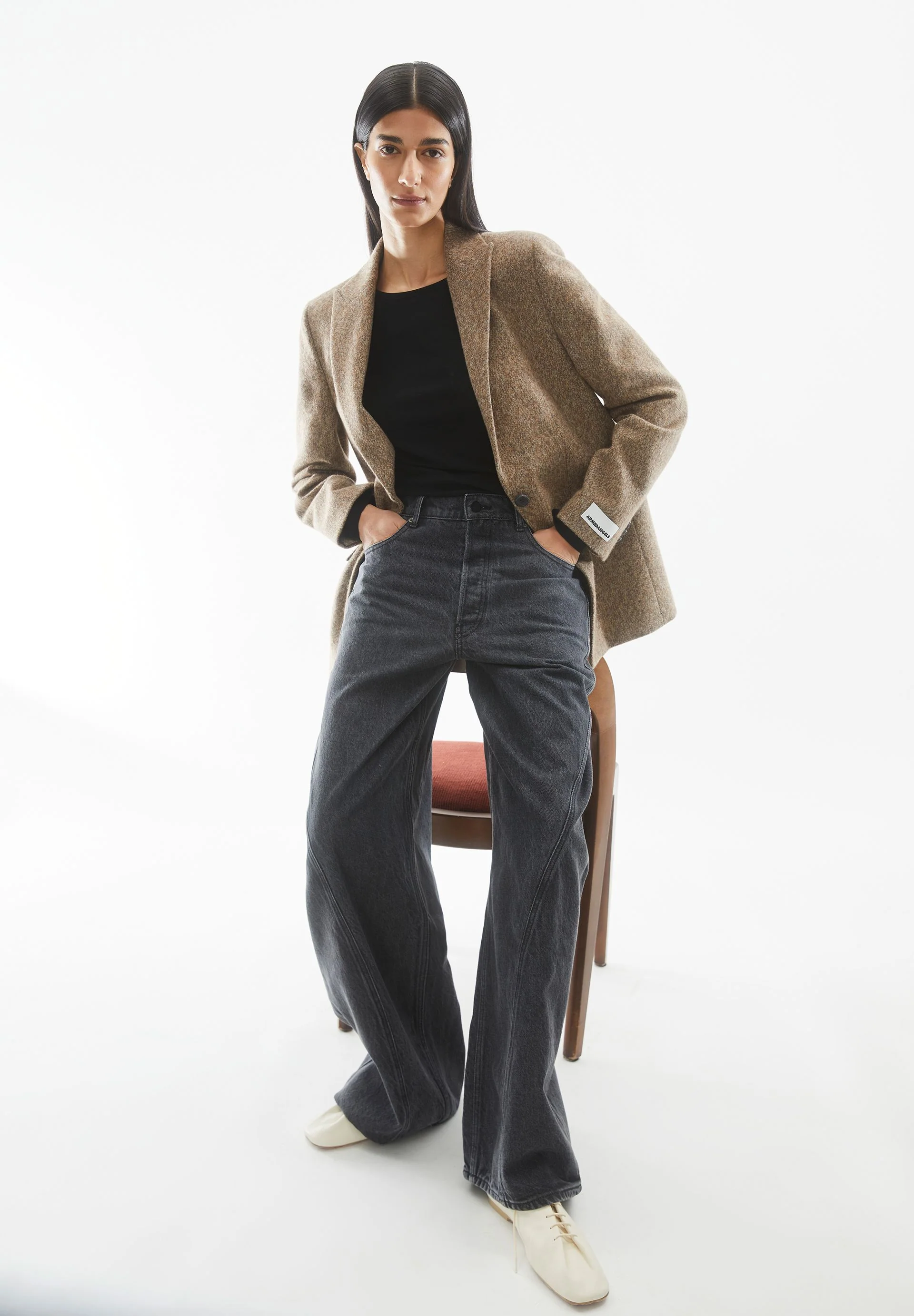 AALTHEA MID WAIST BARREL JEANS | corno - Image 4