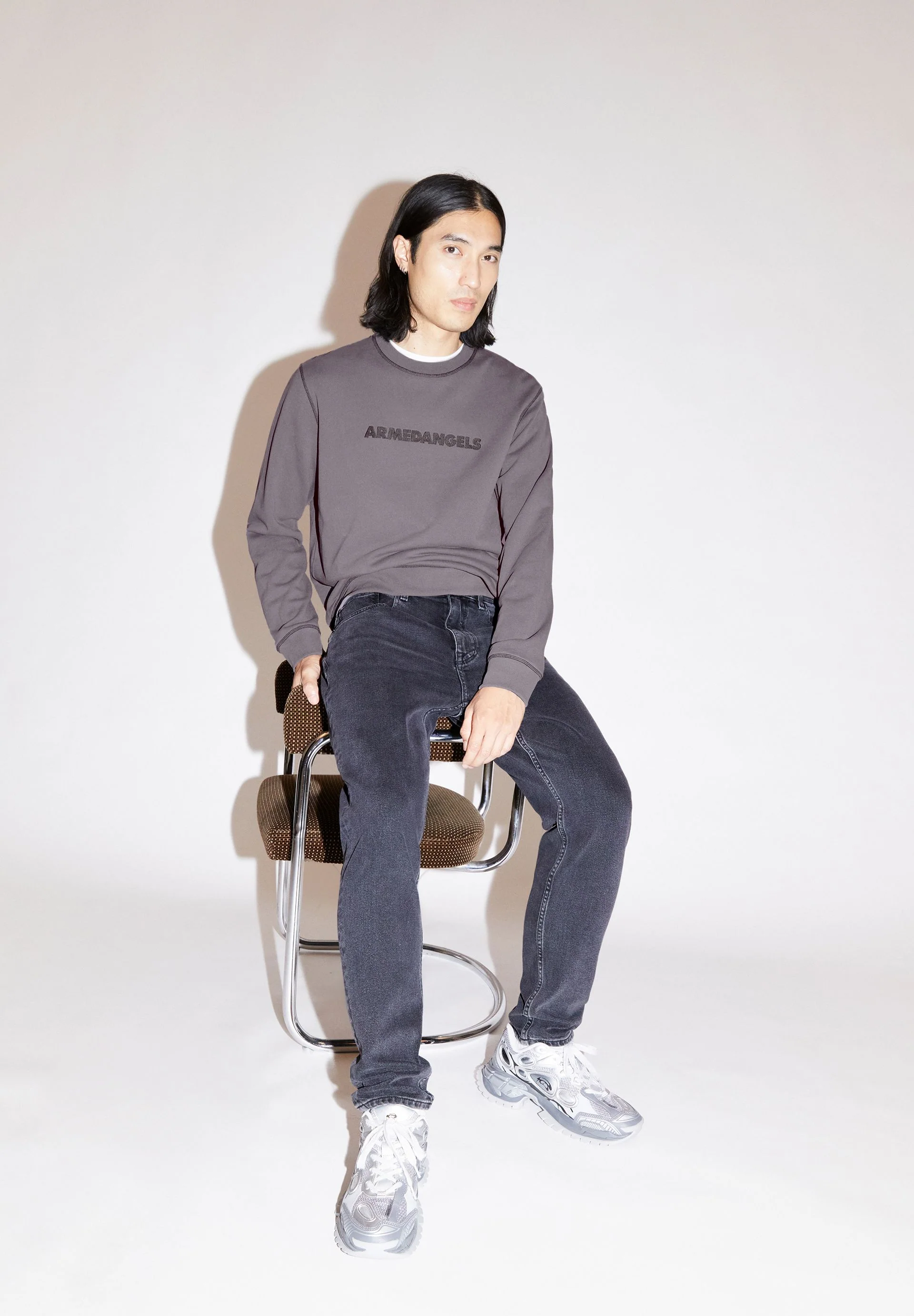 AARJO TARPA TAPERED JEANS | black washed authentic - Image 4