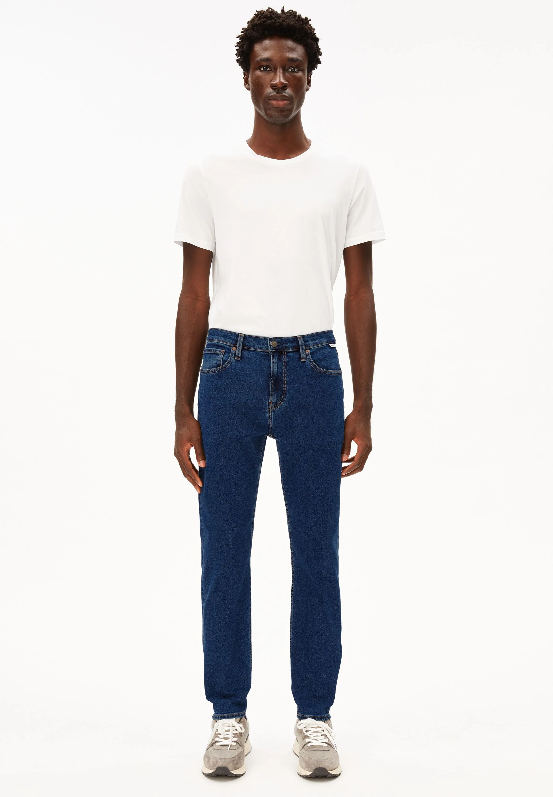AARJO TARPA TAPERED JEANS | whale - Image 5
