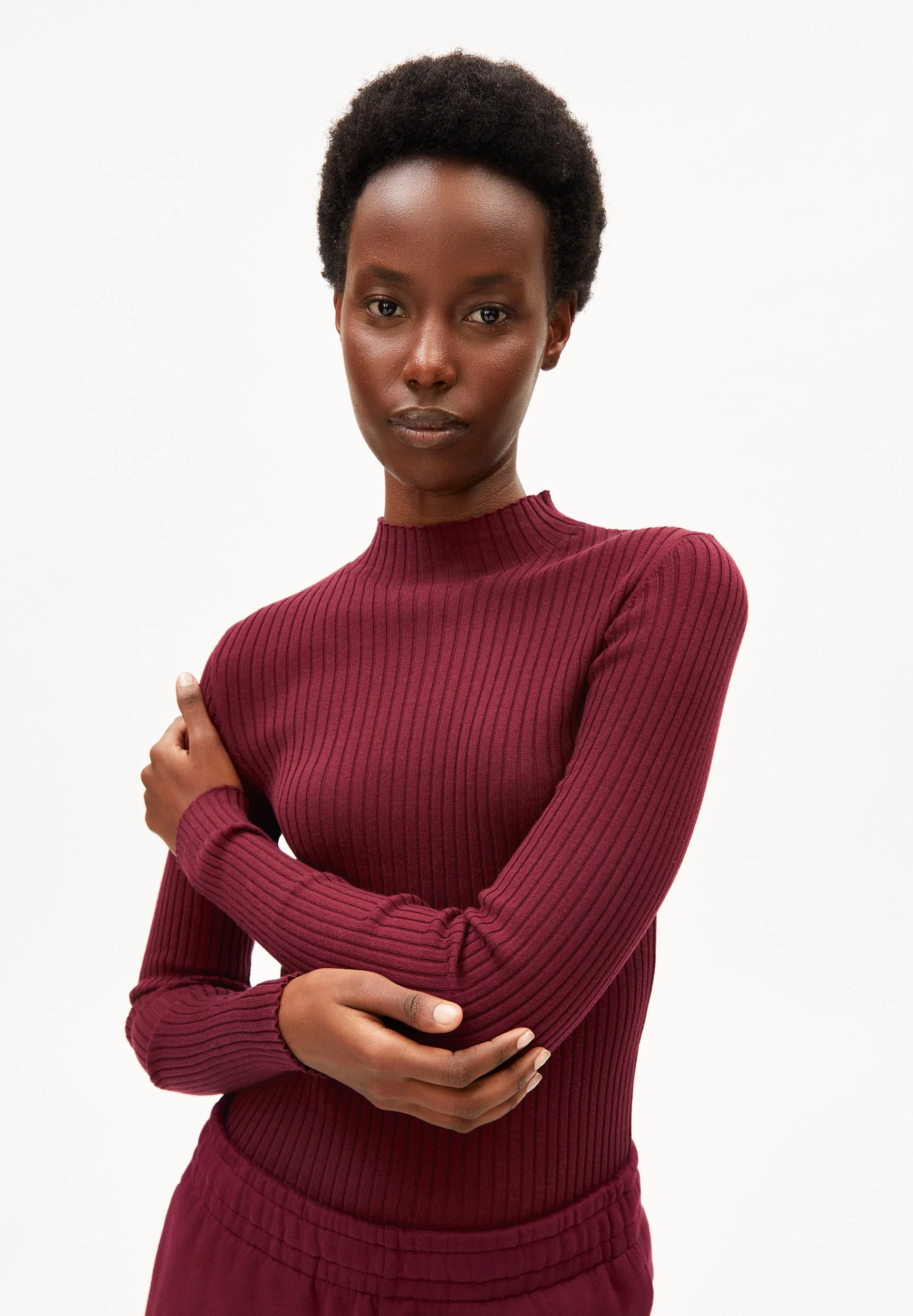 ALAANIA | velvet red - Image 3