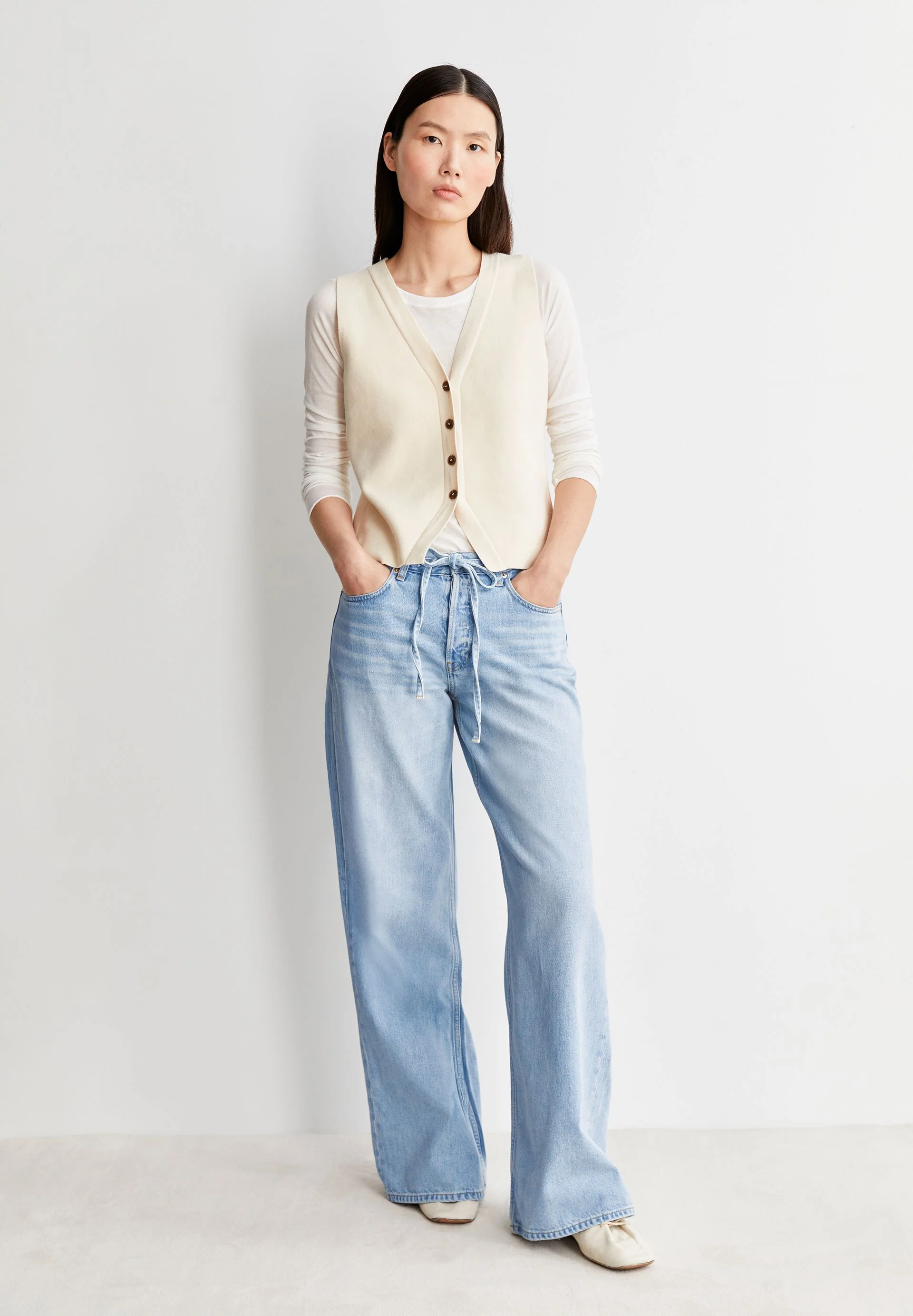 ASTRAEAAS MID WAIST WIDE JEANS | noise - Image 4