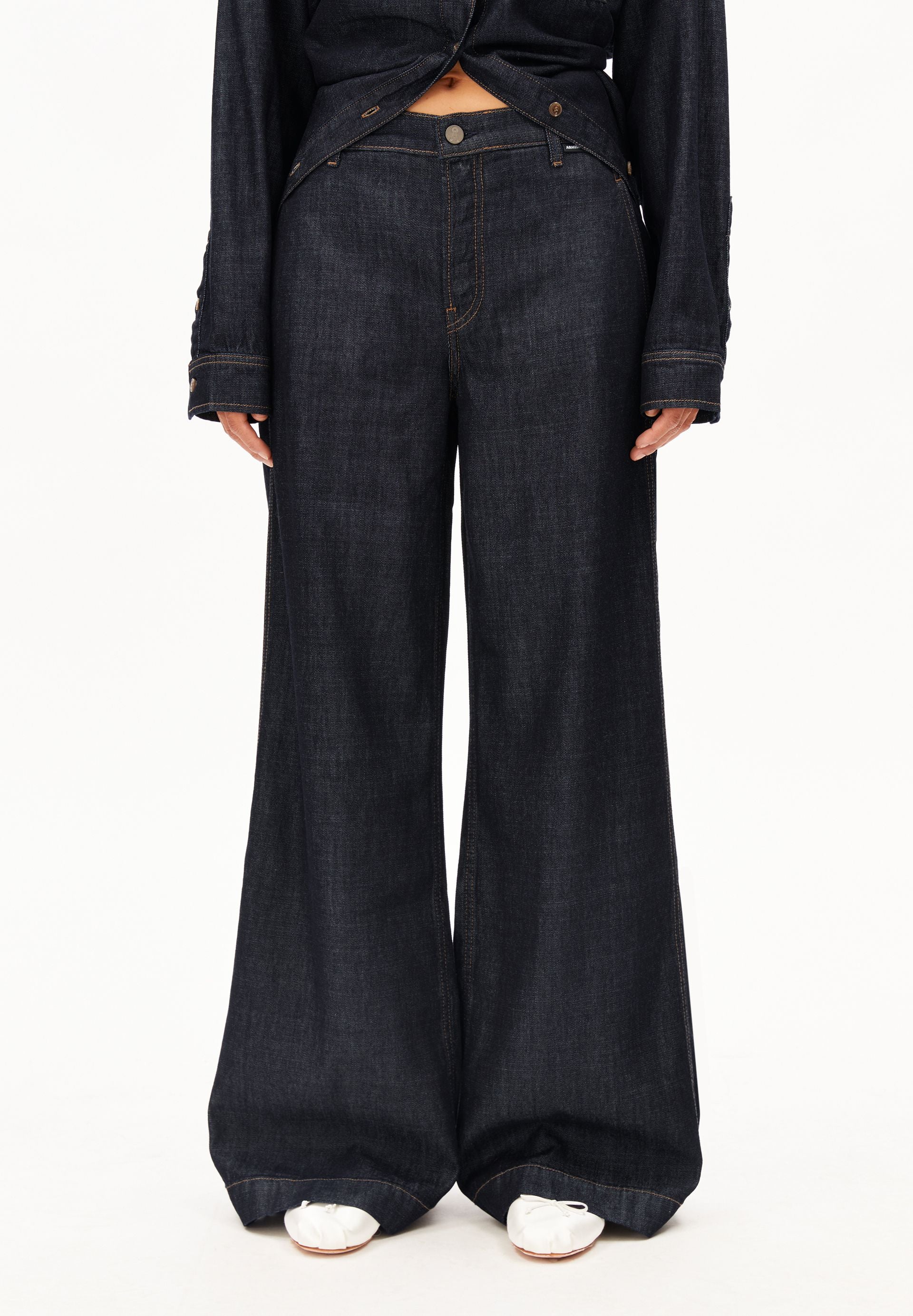 ASTRAEAAS TAILORED PANT