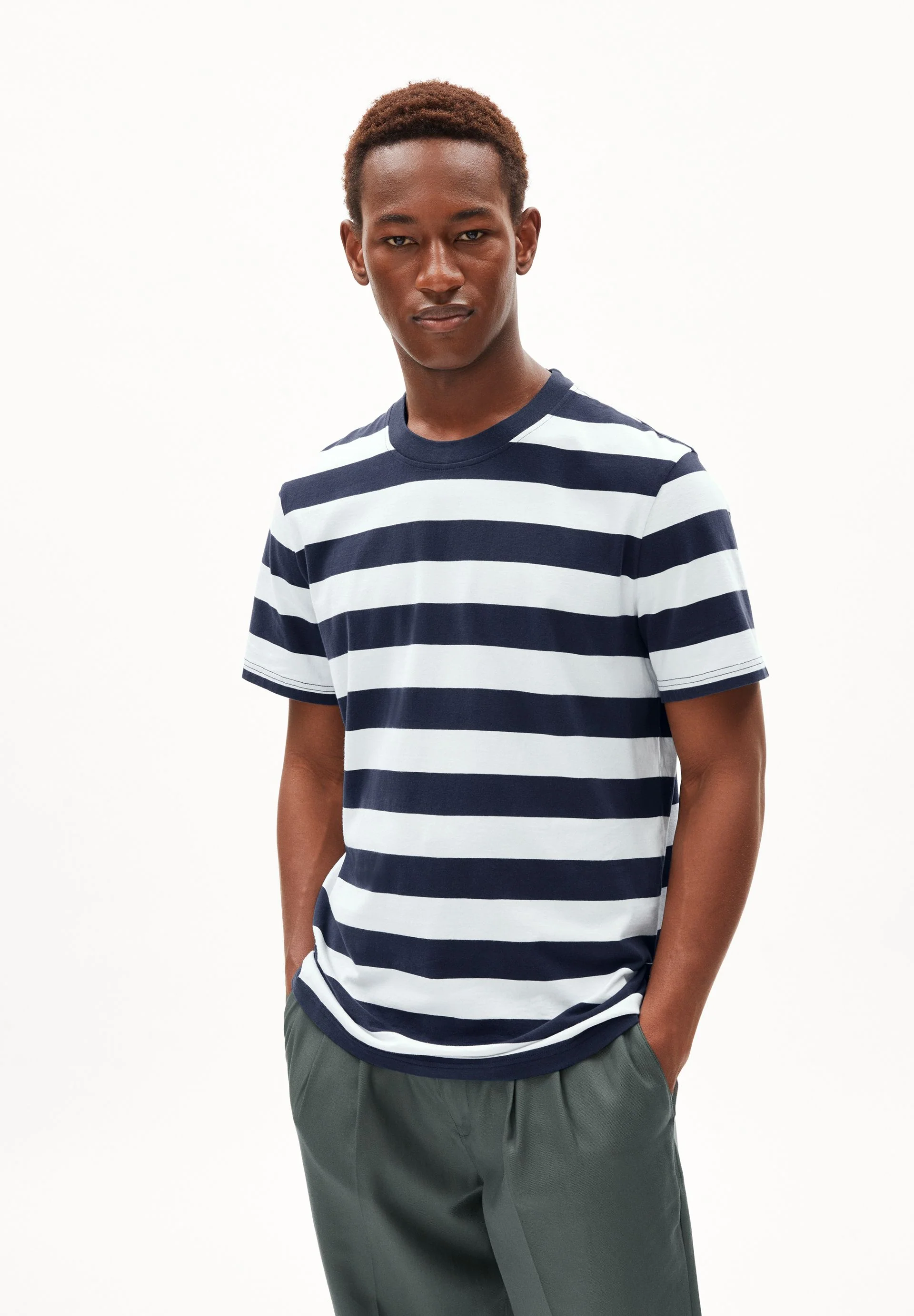 BAHAAR STRIPES | night sky-white