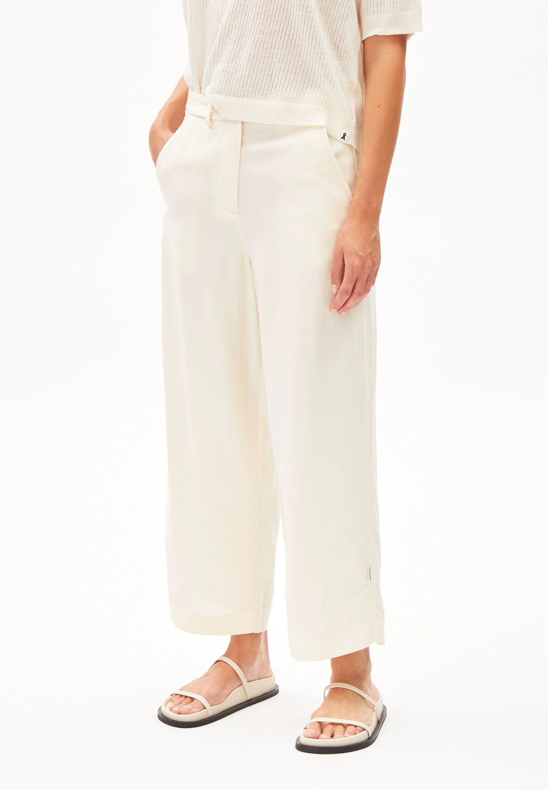 CAARUNUS LINO HOSE | oatmilk