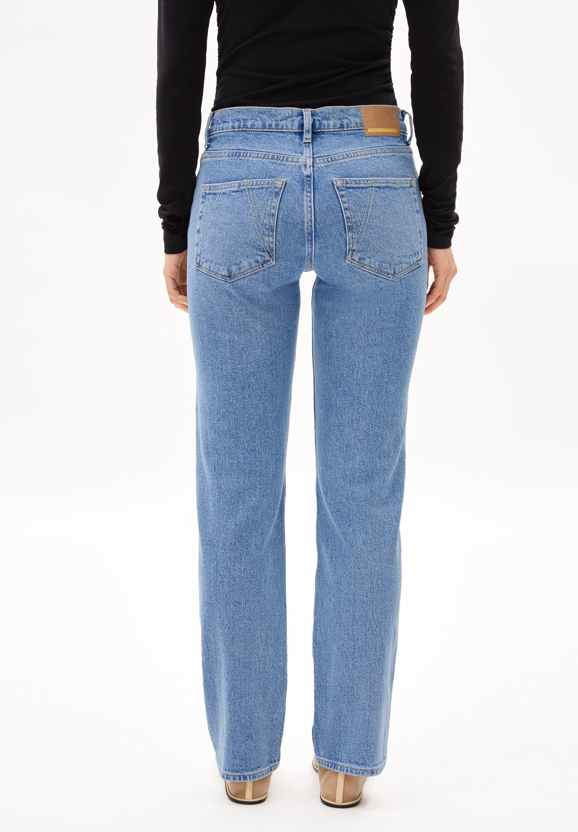 CARENAA MID WAIST STRAIGHT JEANS | capri - Image 2