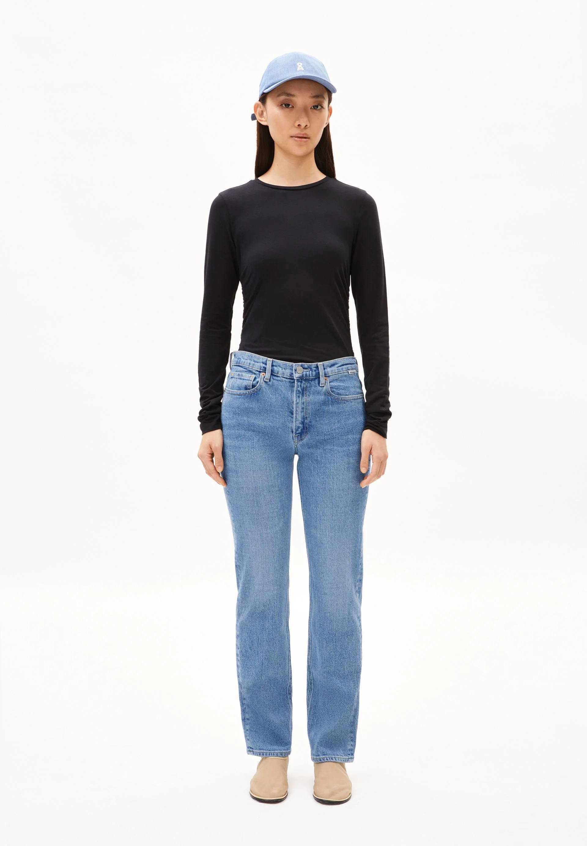 CARENAA MID WAIST STRAIGHT JEANS | capri - Image 5