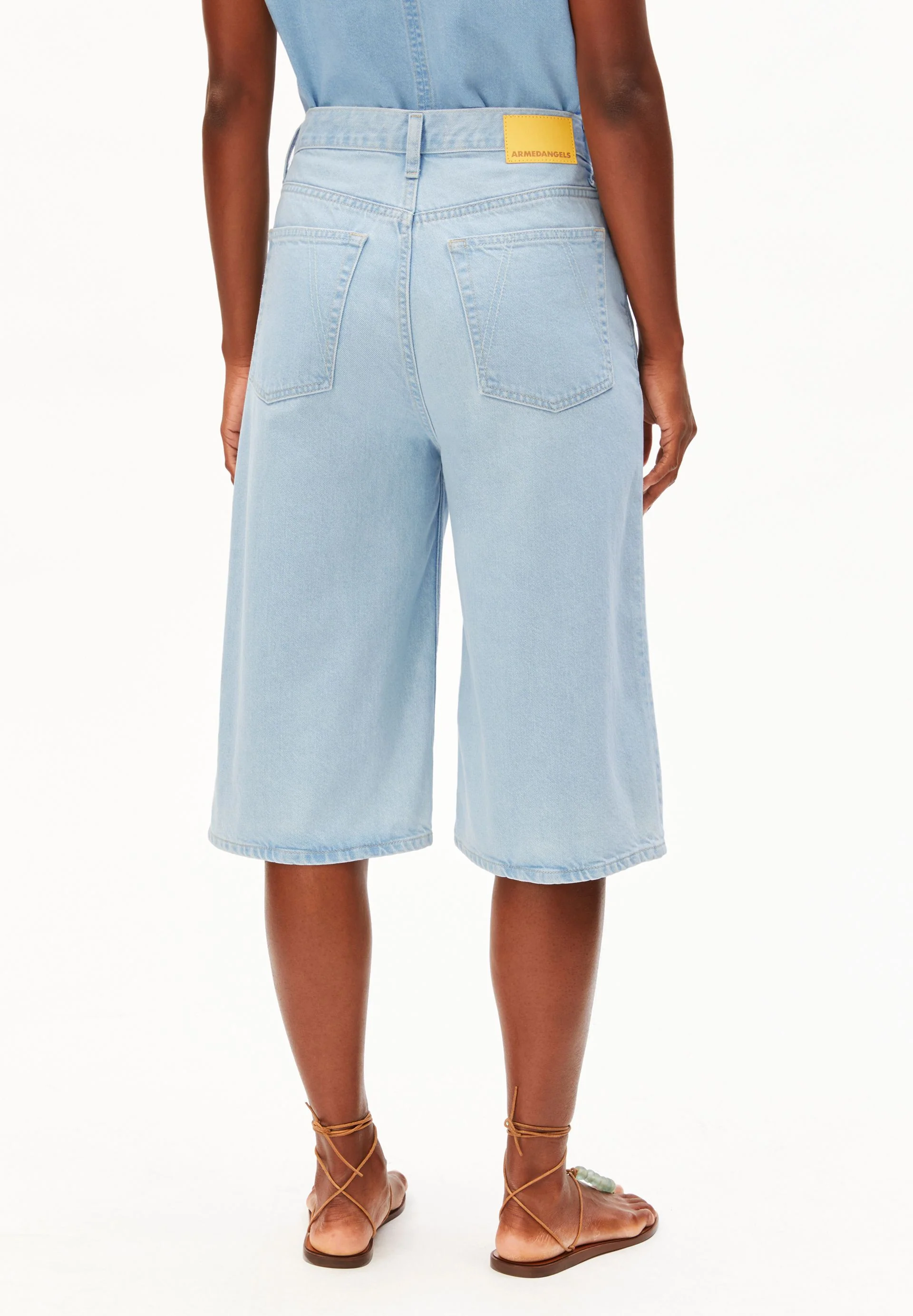 CITY HIGH WAIST JEANS-SHORTS | barrea - Image 2