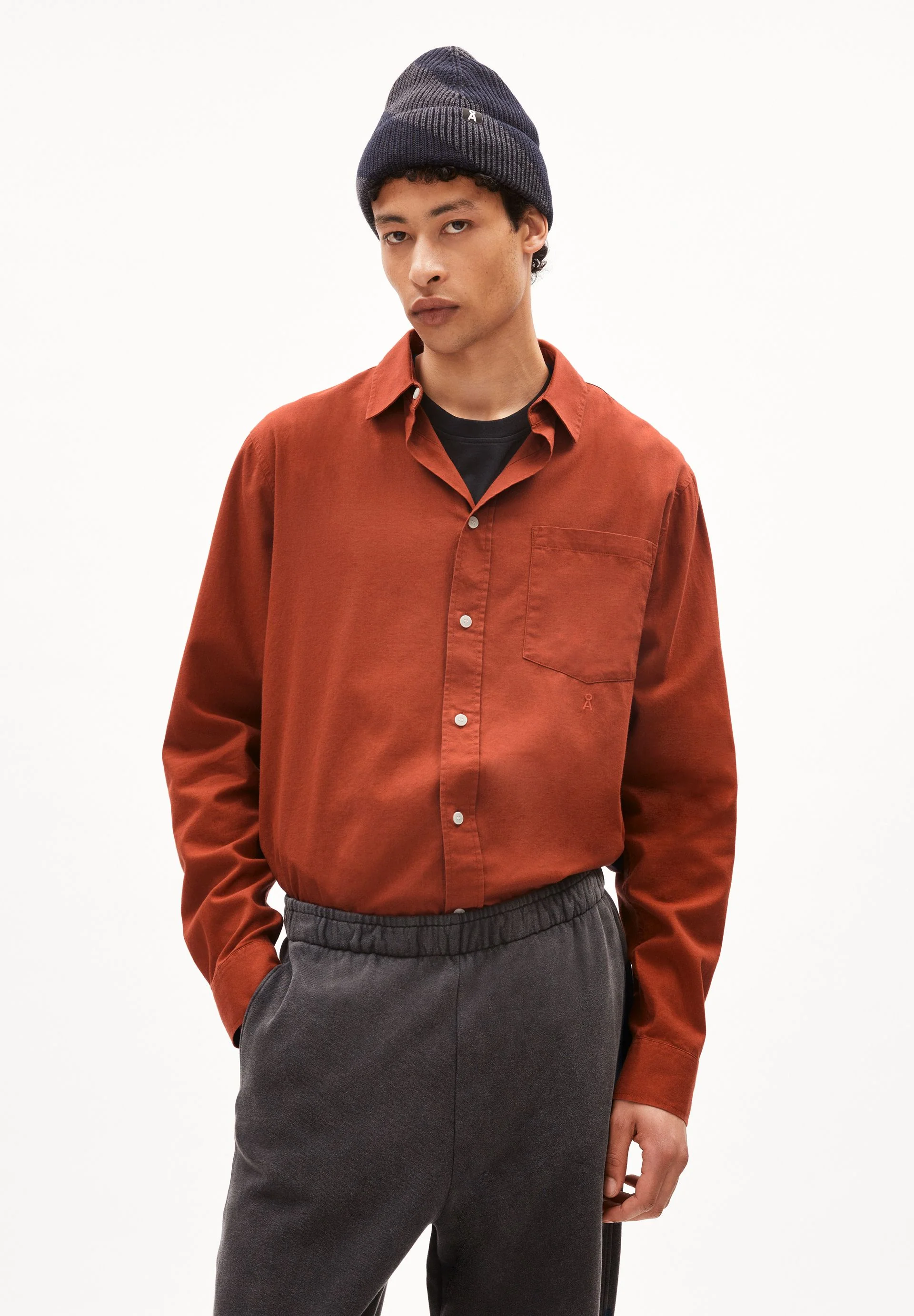 DAANIL | dark amber