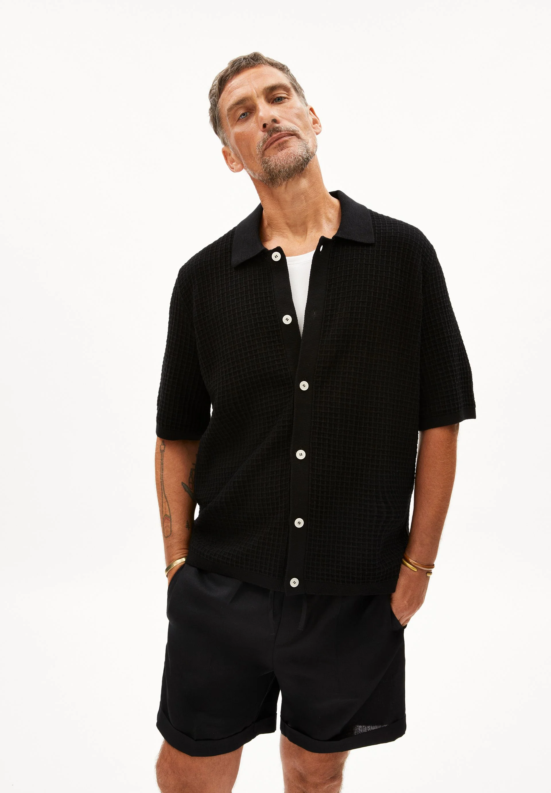 EDUAARDO | black