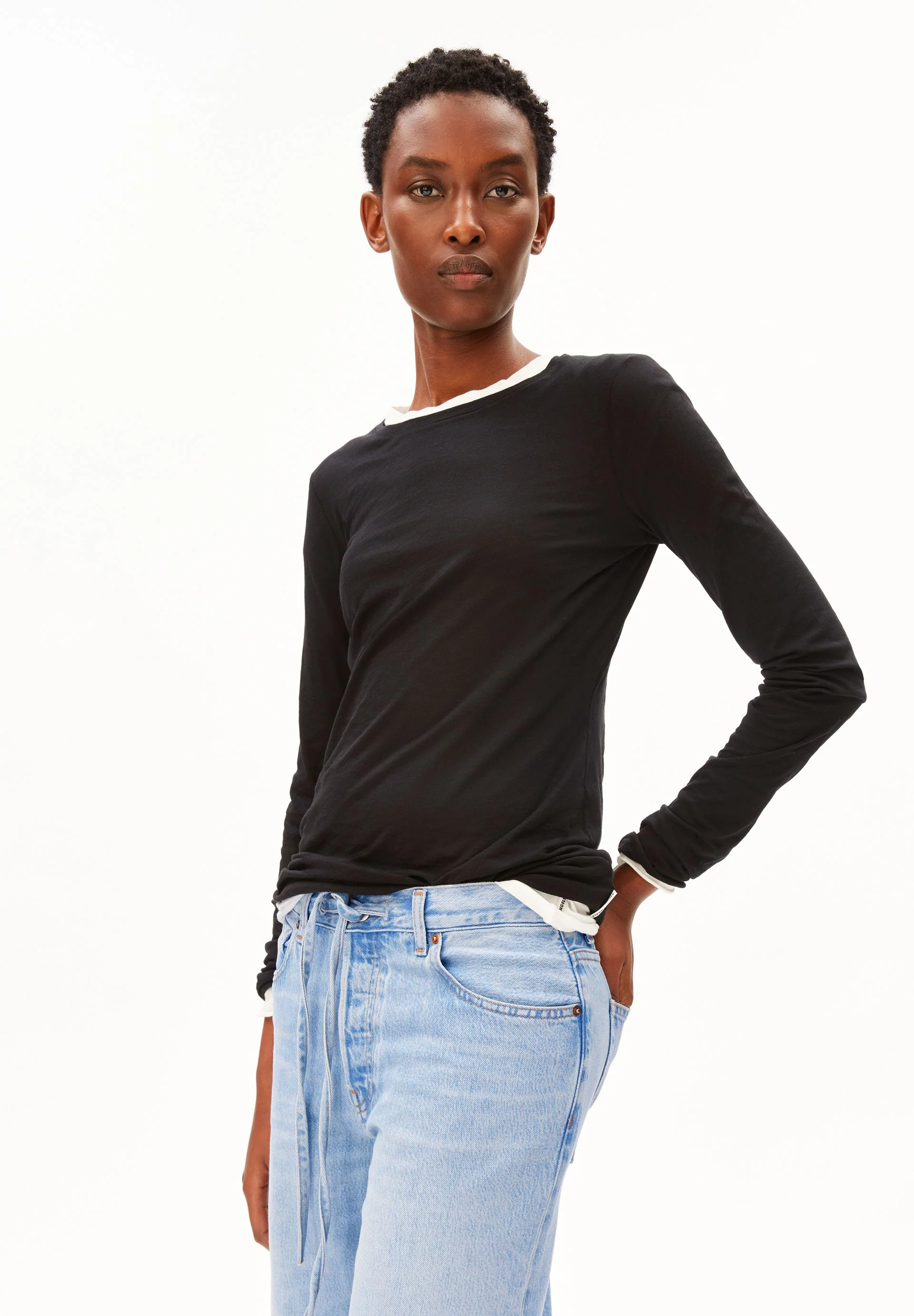 EINIAARA SOFT LANGARMSHIRT | black
