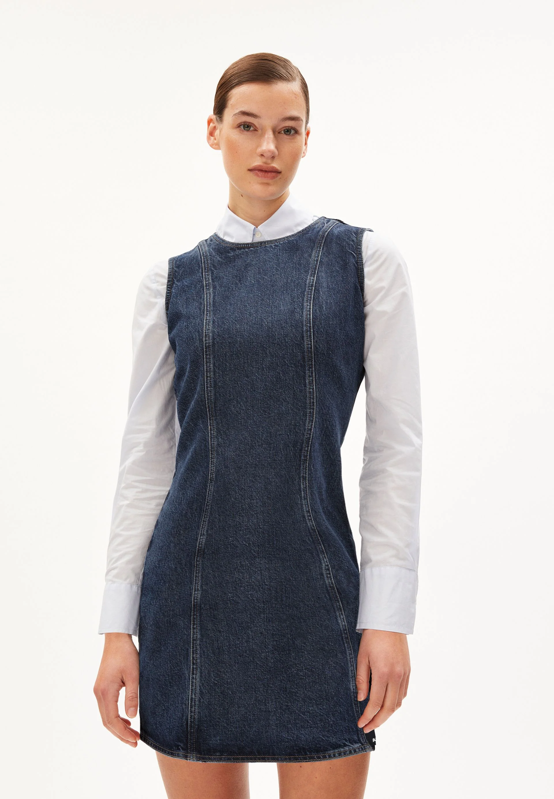 ENUYAA | blue willow