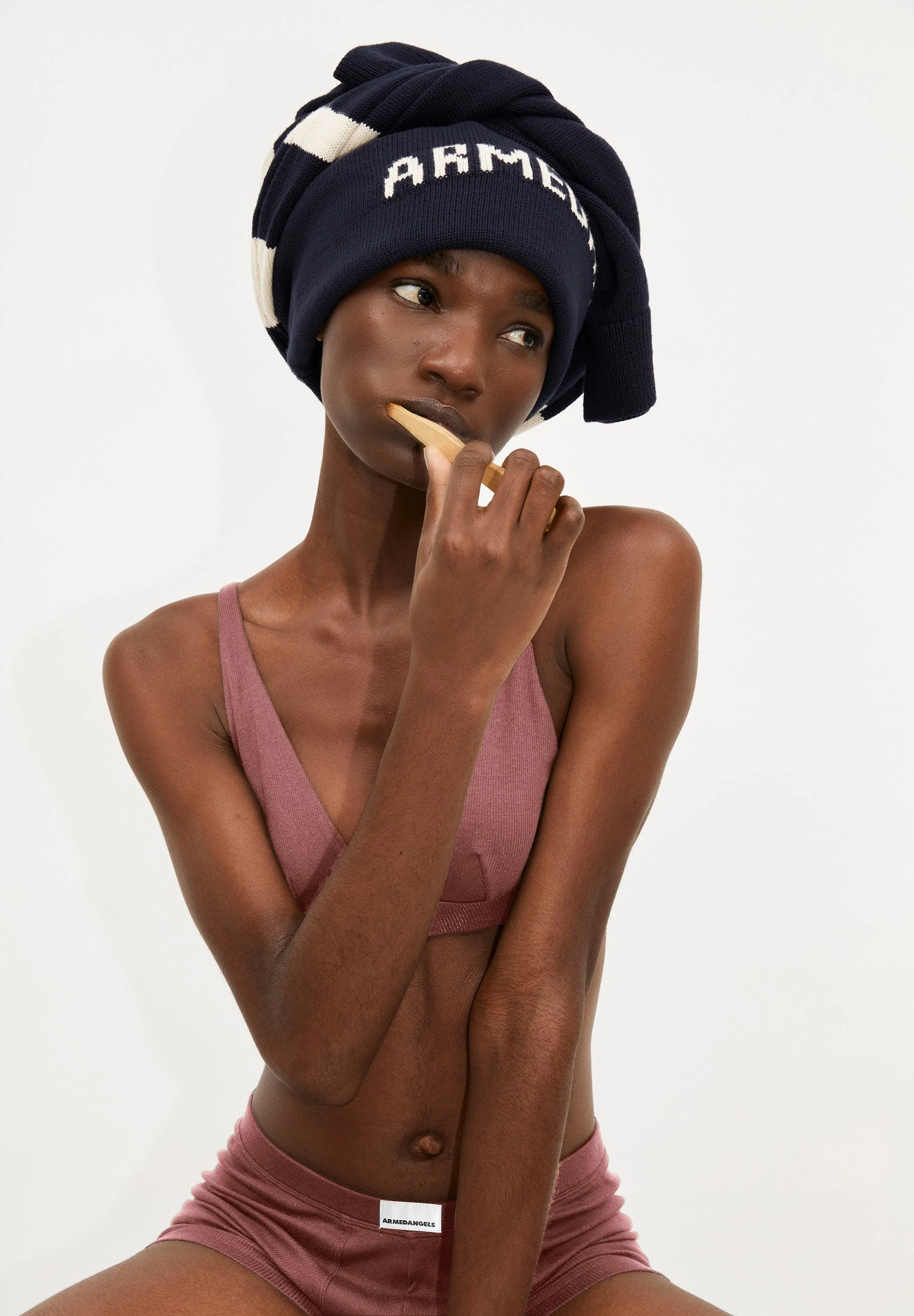 ERYNAA RIPP-HIPSTER | light berry - Image 4