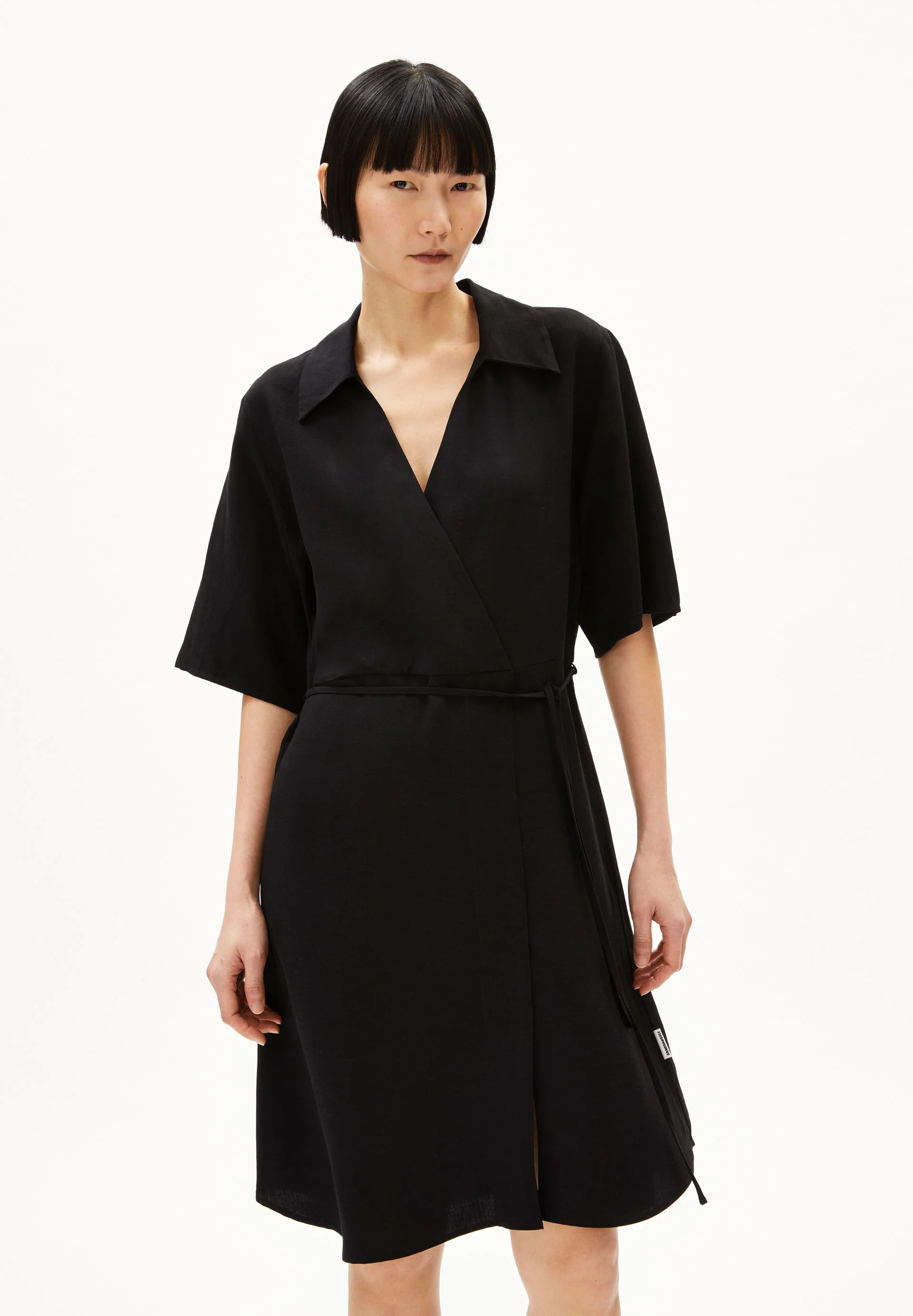 FEMNAAMI LINO | black
