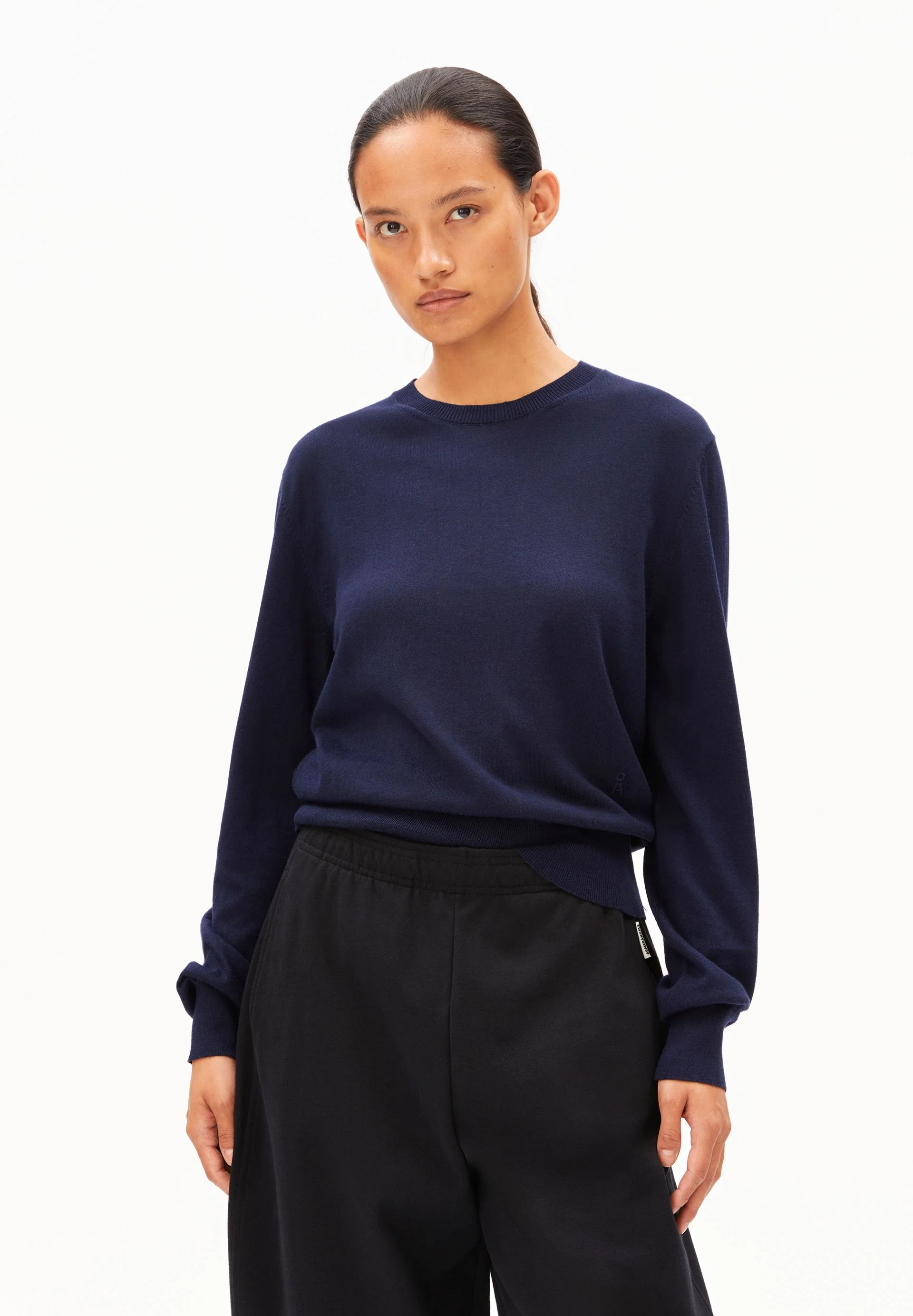 FEINSTRICKPULLOVER | tinted navy