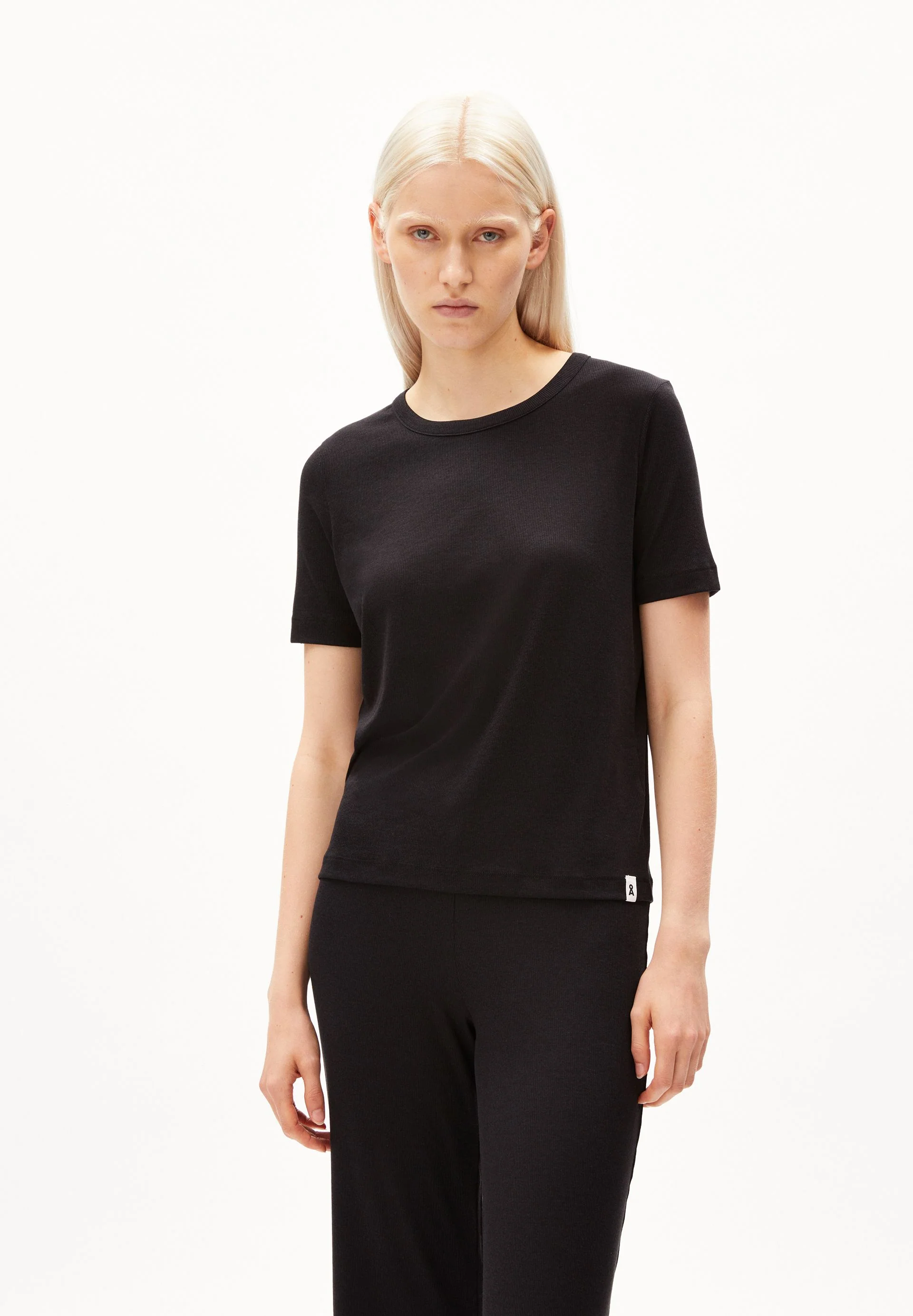 GENEVRAA | black