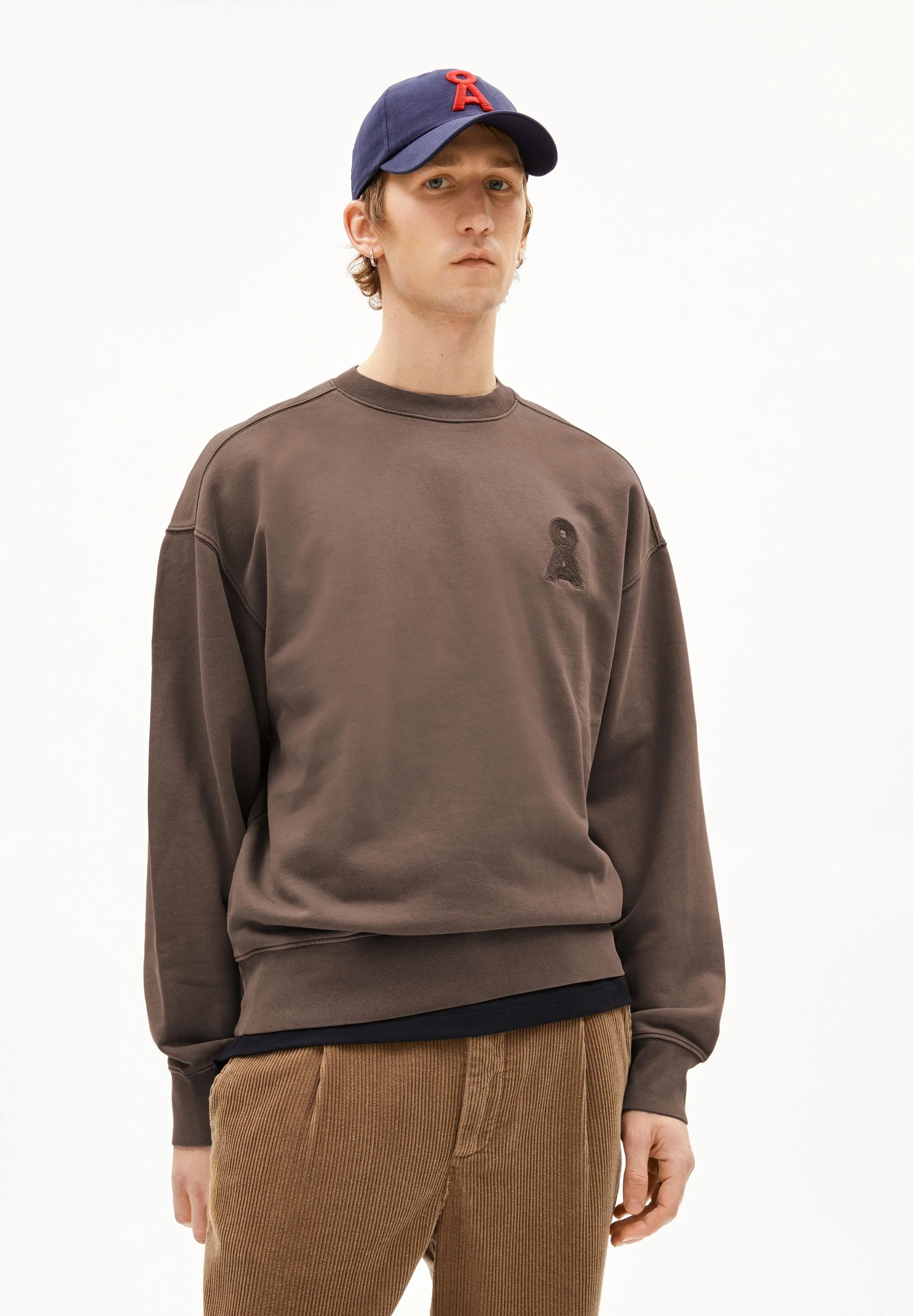 ICONIC Å EMAAL GMT DYE SWEATSHIRT | tree shade washed