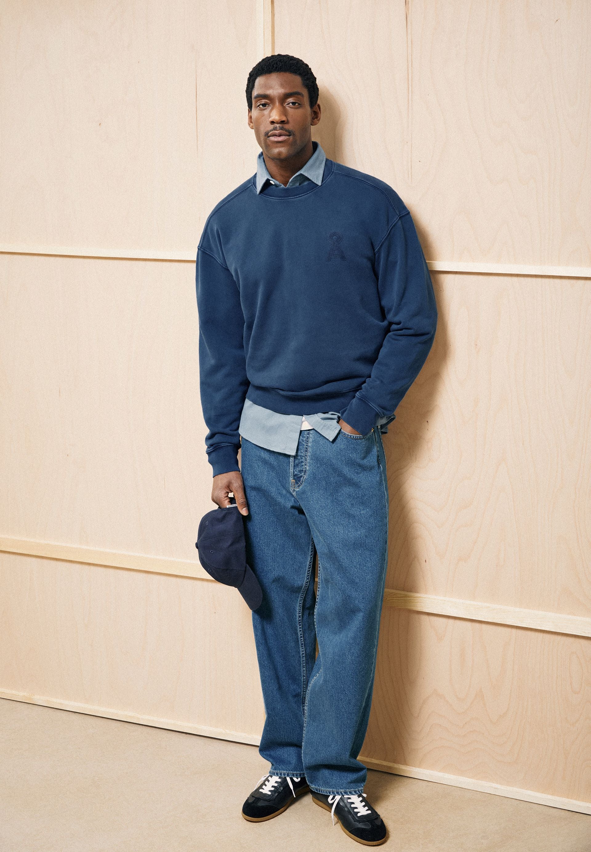 ICONIC Å GMT DYE SWEATSHIRT | tinted navy washed - Image 4