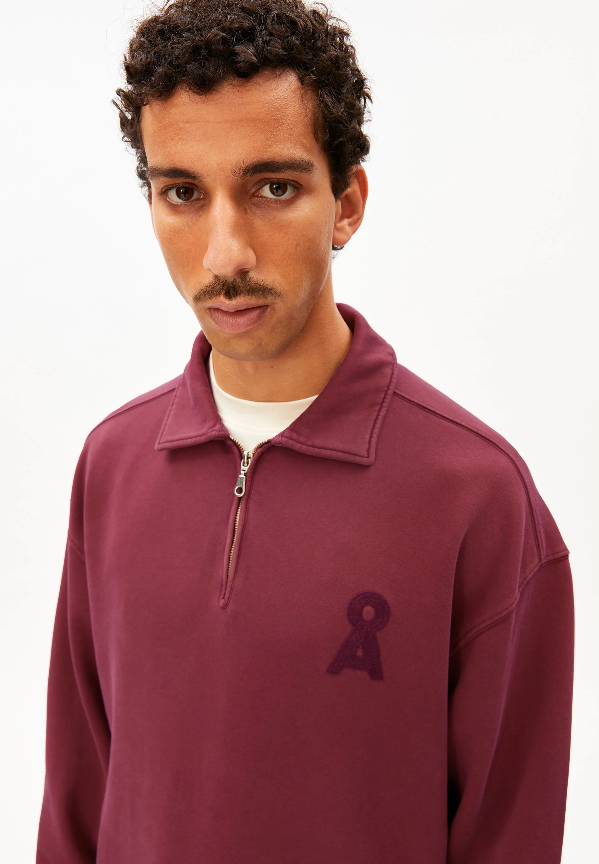 ICONIC Å GMT DYE TROYER | velvet red washed - Image 3