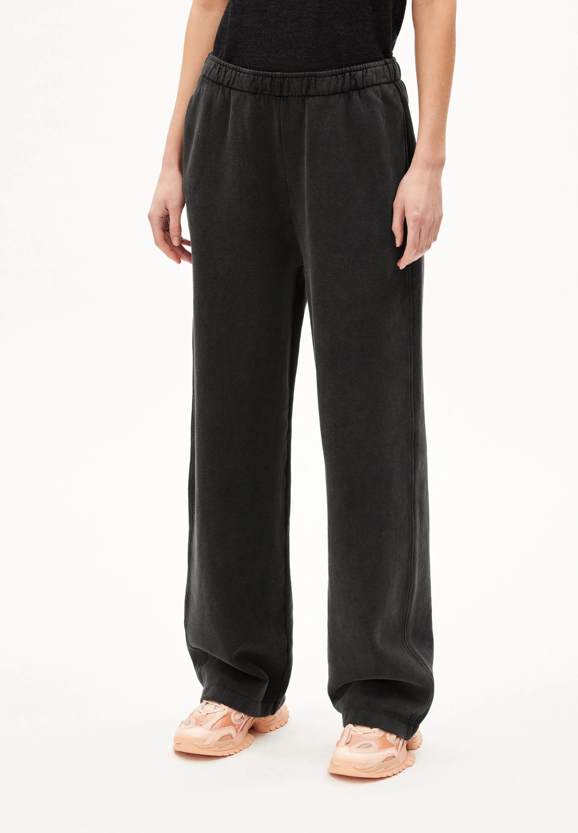 IVAARA WASH | black