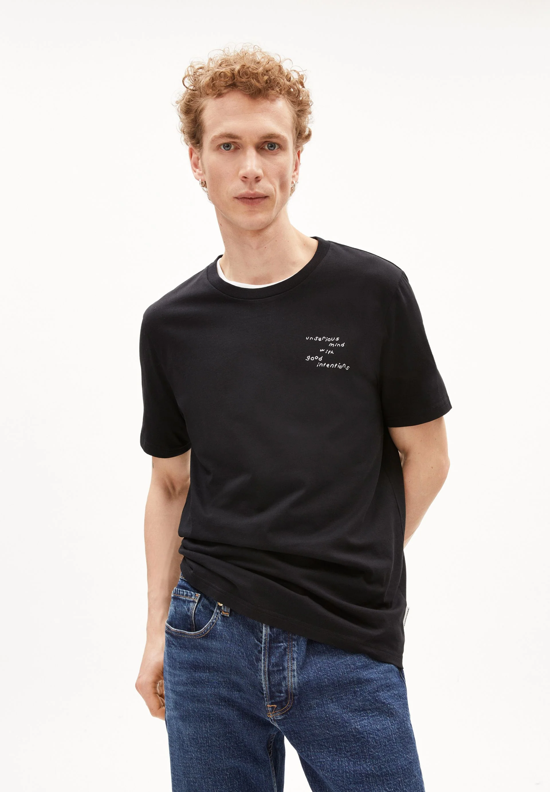 JAAMES INTENTIONS | black
