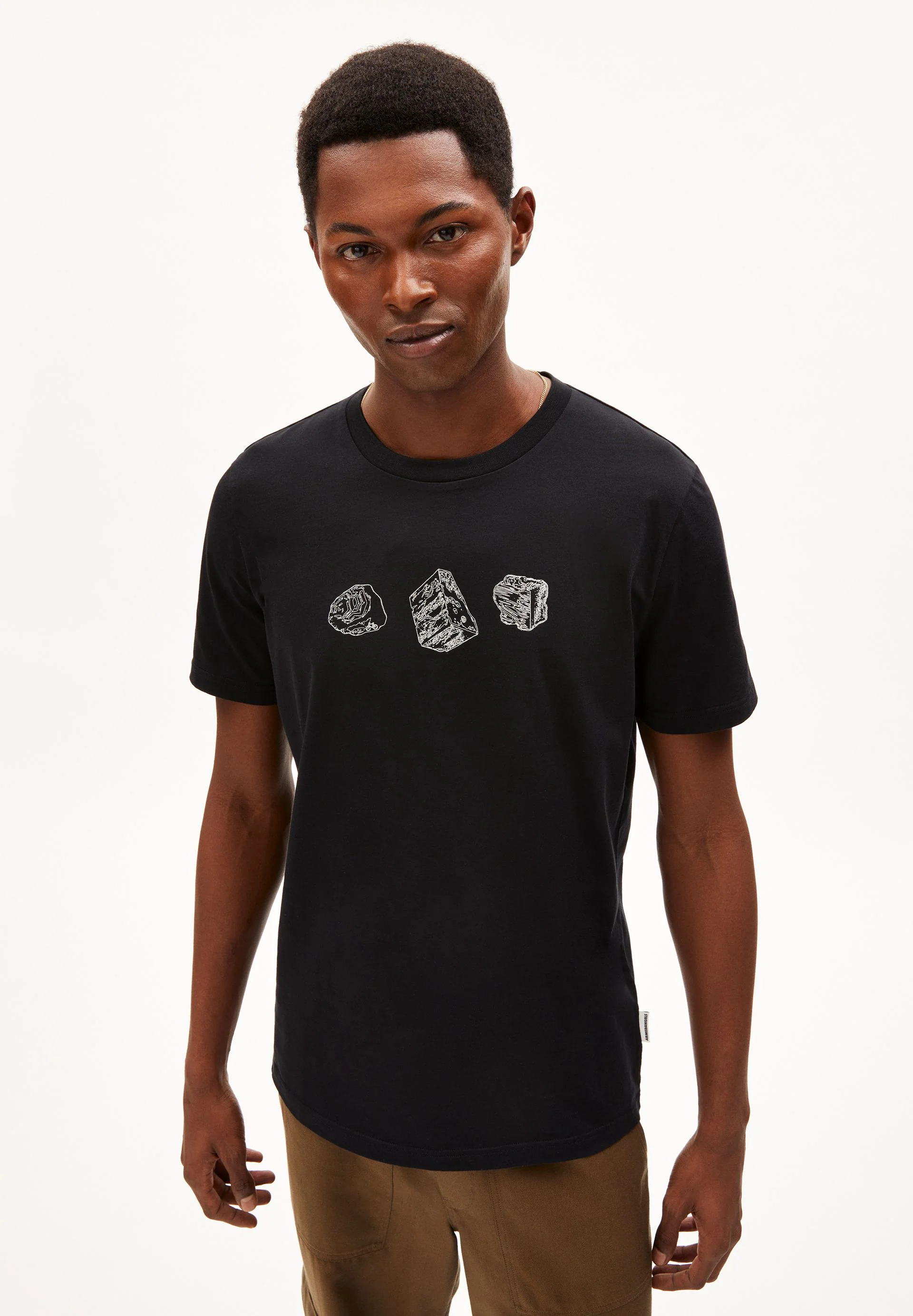 JAAMES TRIPPLE | black