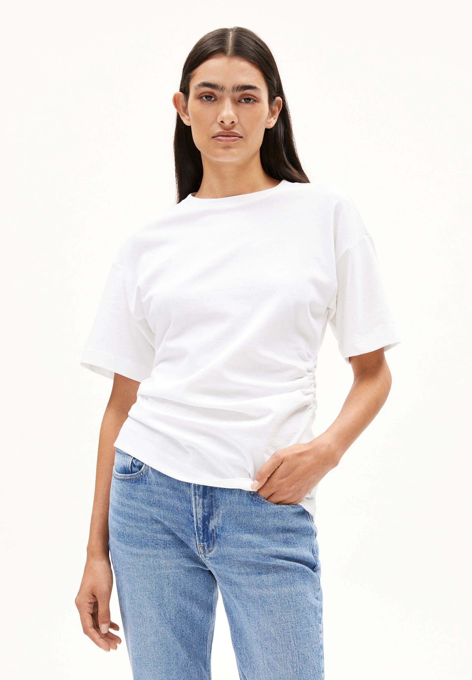 JAREKAA T-SHIRT | white