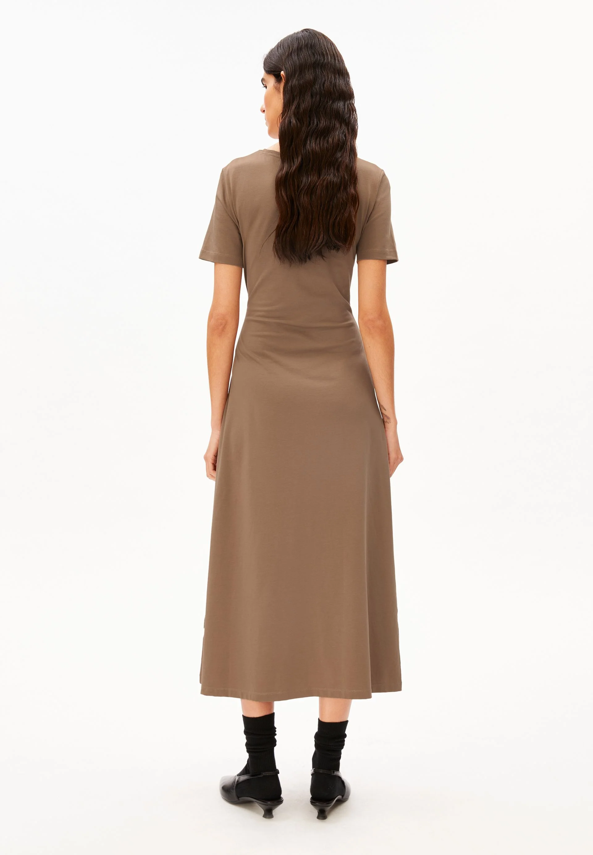 JELTAA JERSEY-KLEID | amberwood - Image 2