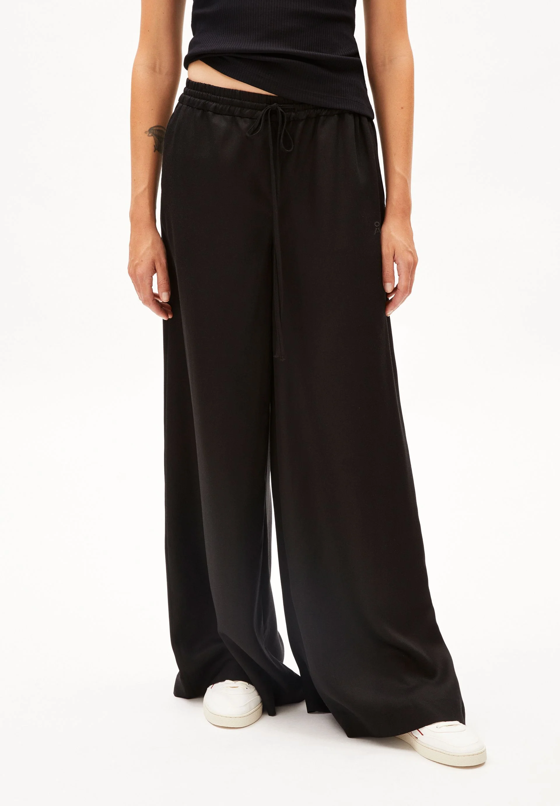 KAADIA WIDE | black