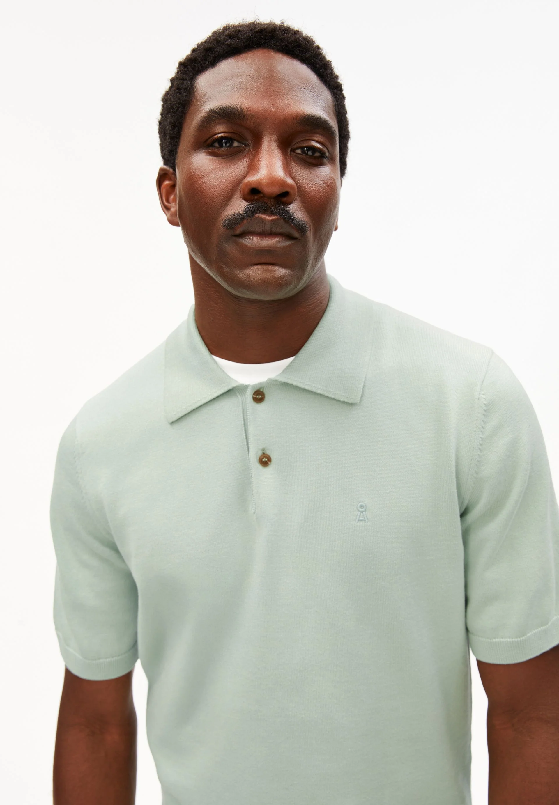 KURZÄRMLIGES STRICKPOLOSHIRT | foam - Image 3