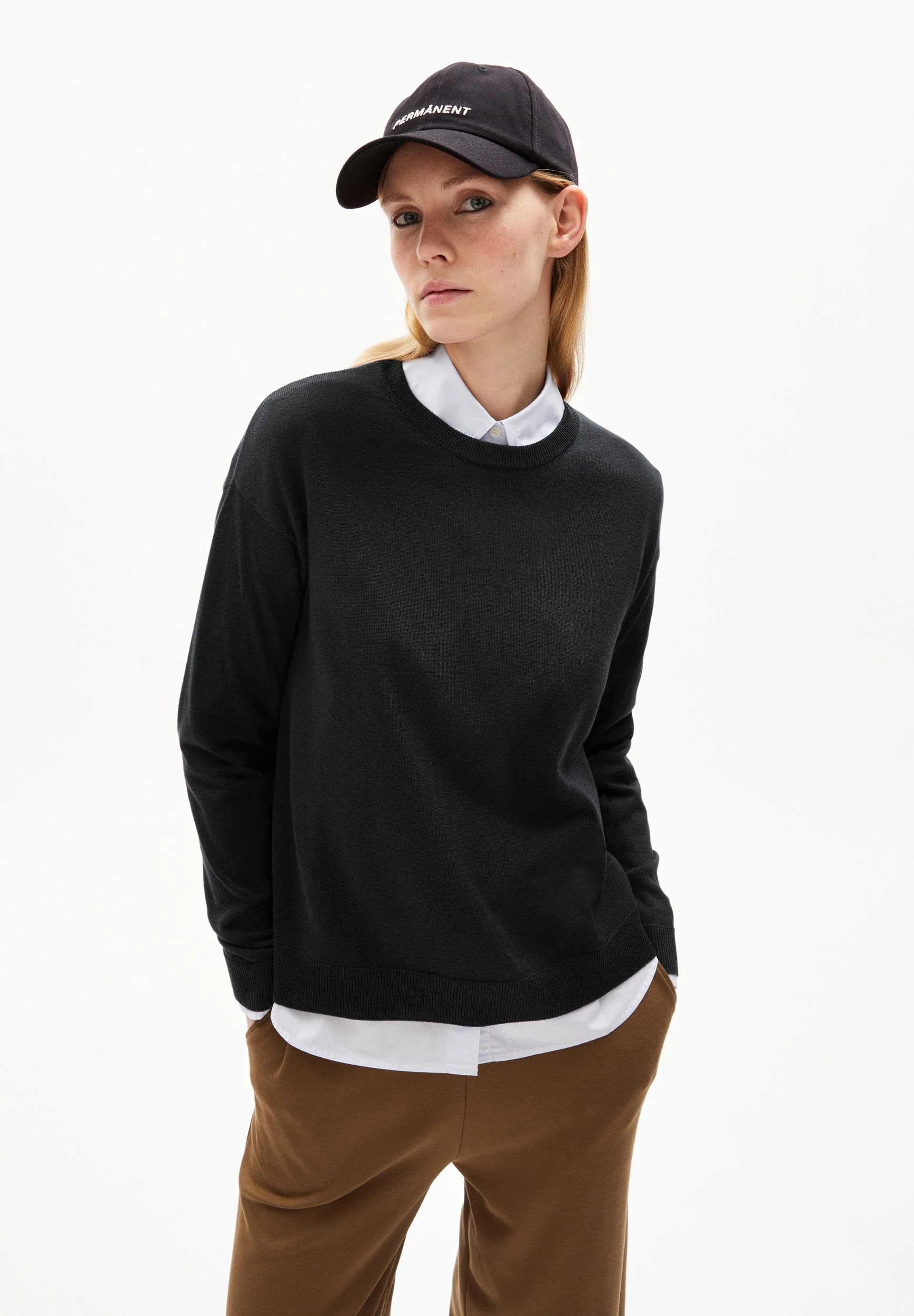 LARUNAA | black