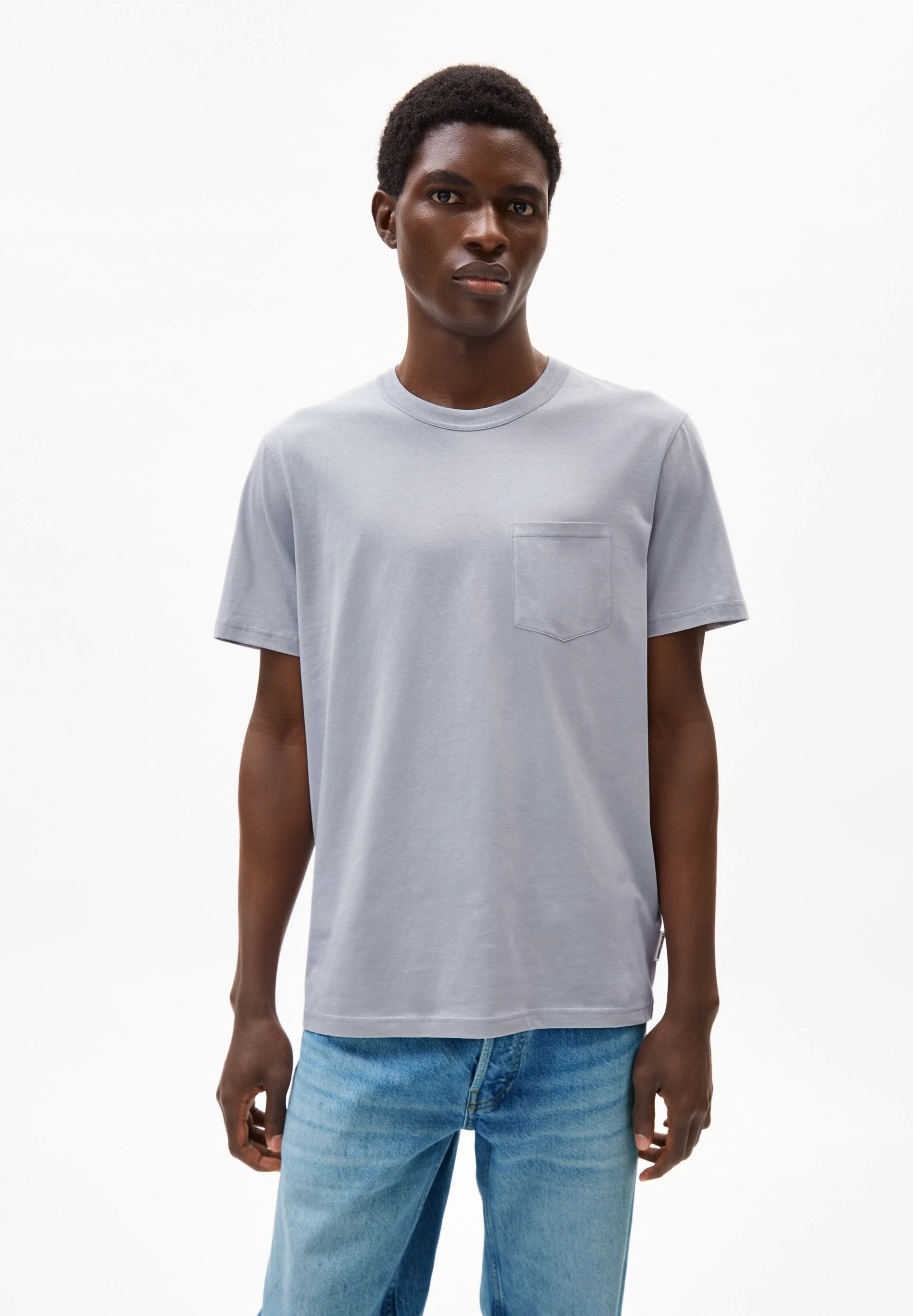 MAARKOS POCKET T-SHIRT | misty morning