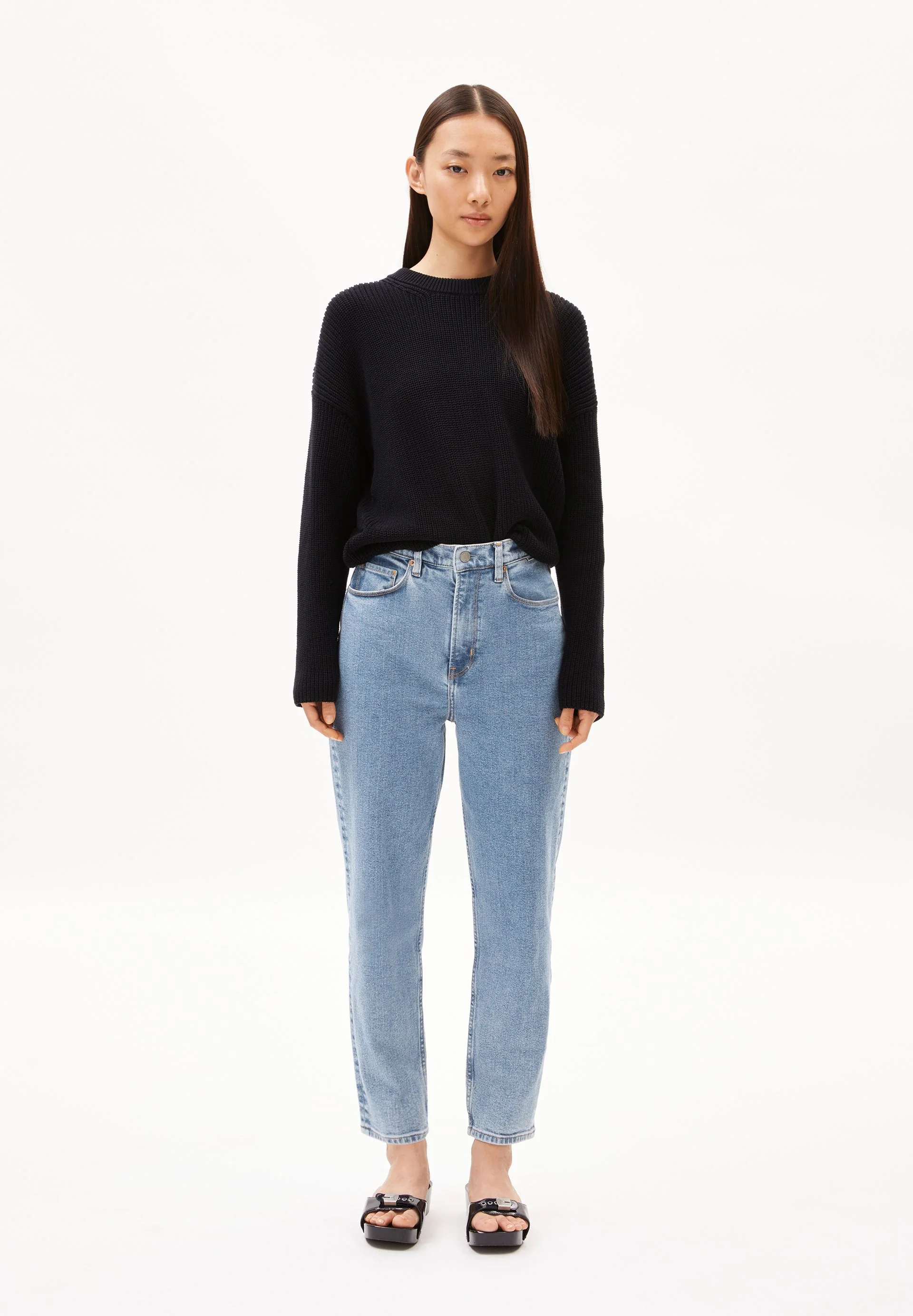 MAIRAA HIGH WAIST MOM JEANS | europie - Image 5