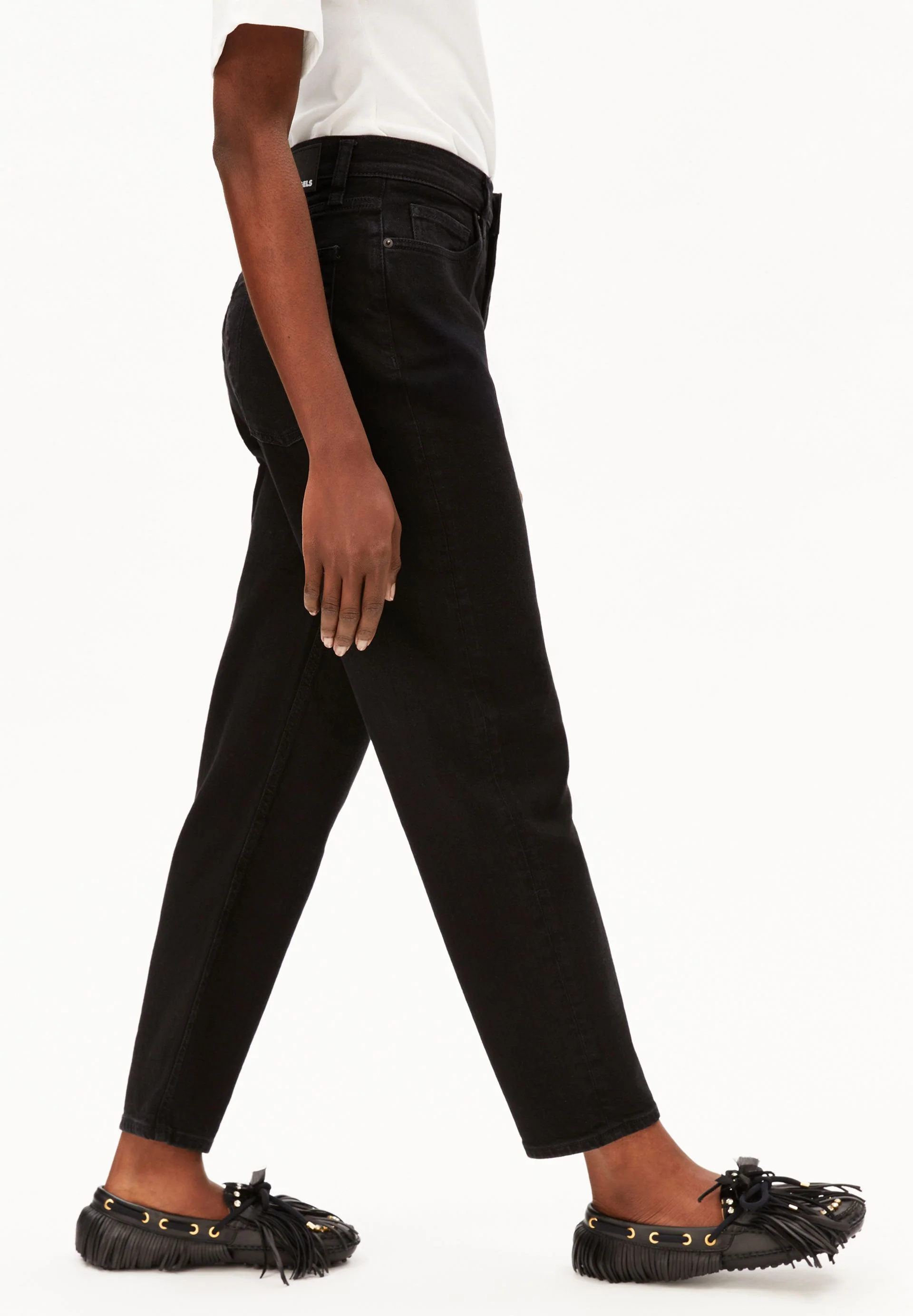 MAIRAA HIGH WAIST MOM JEANS | black - Image 6