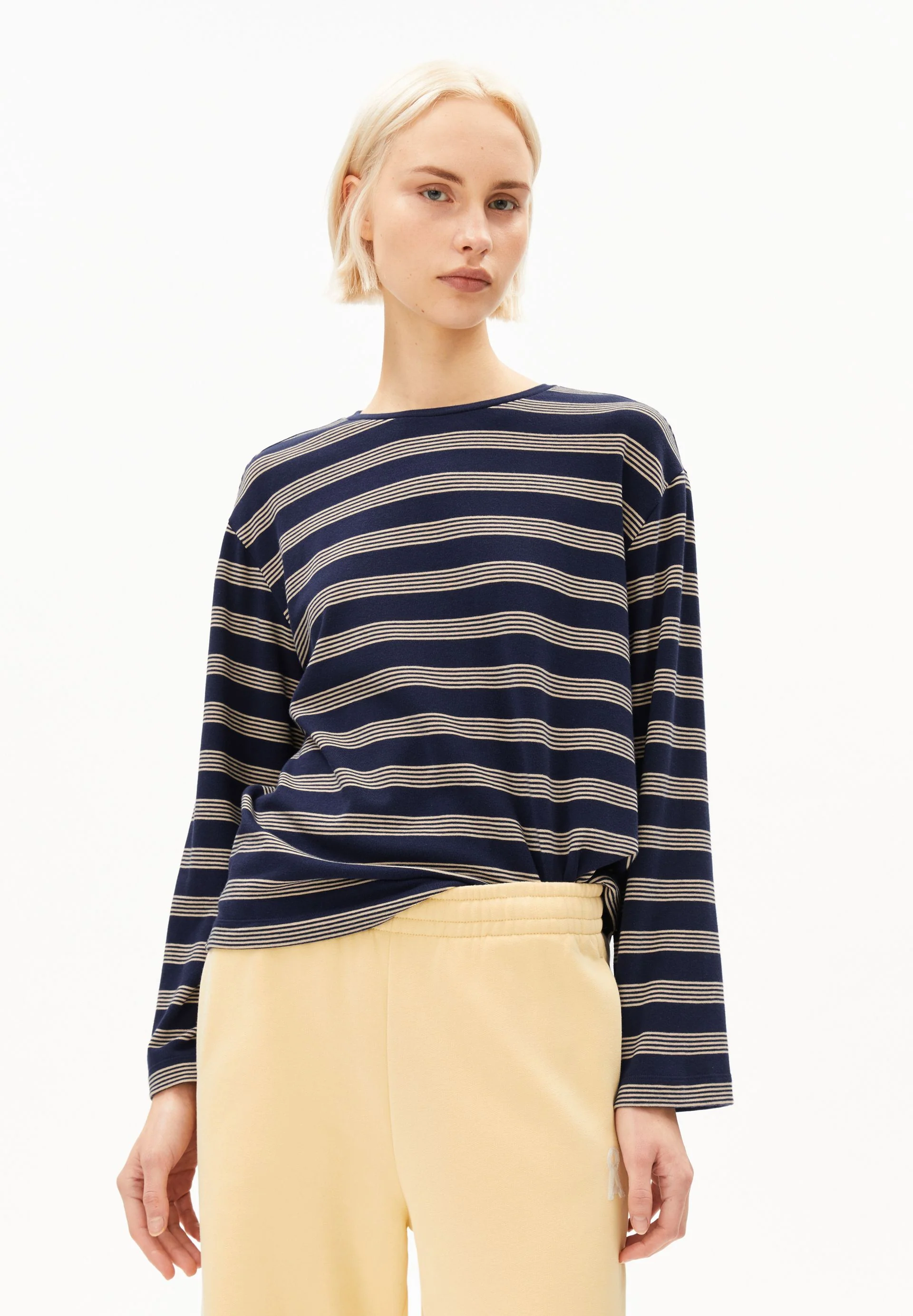 MARYNAA FINE STRIPE