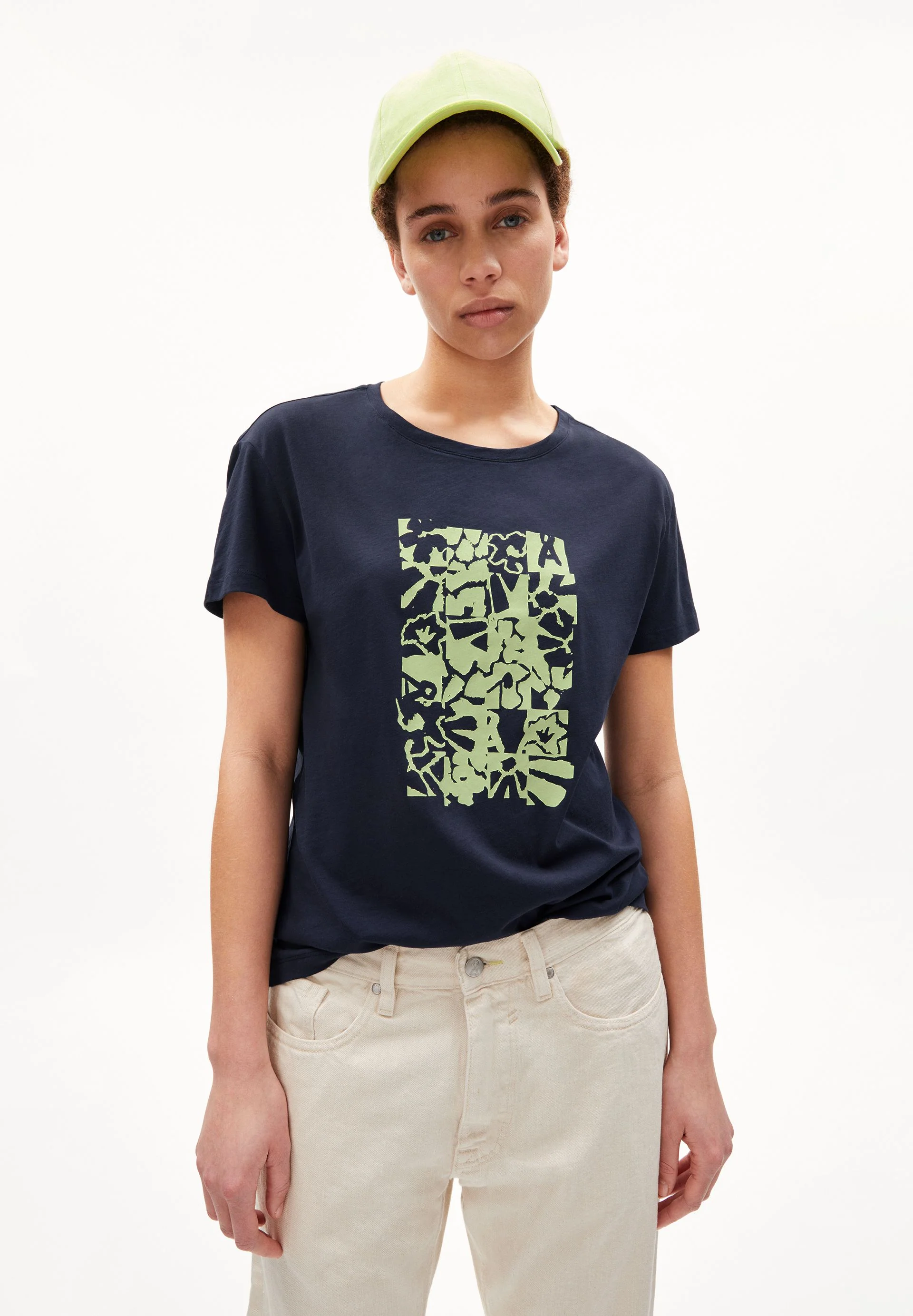 NELAA FLORAL | night sky