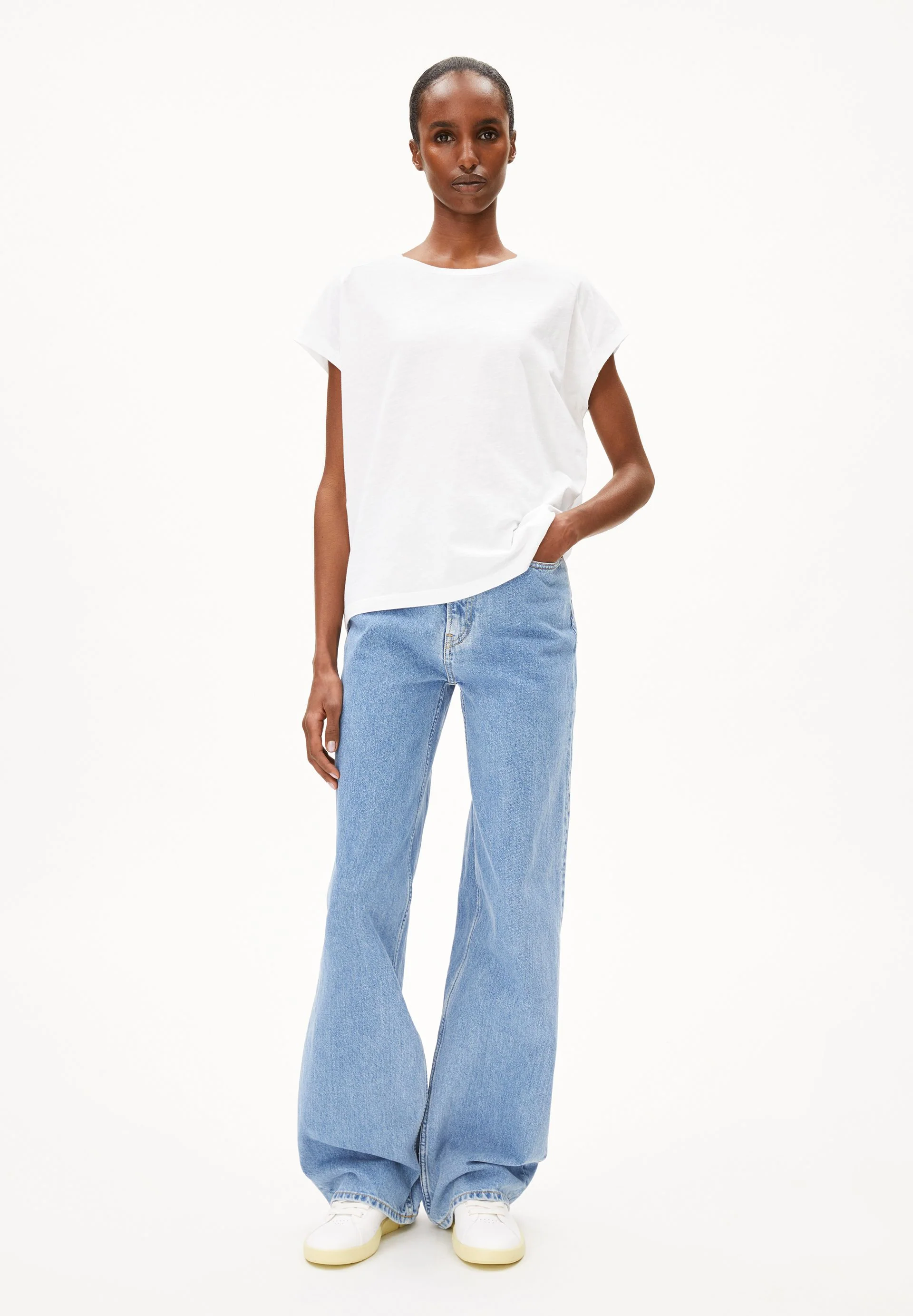 ONELIAA | white - Image 5