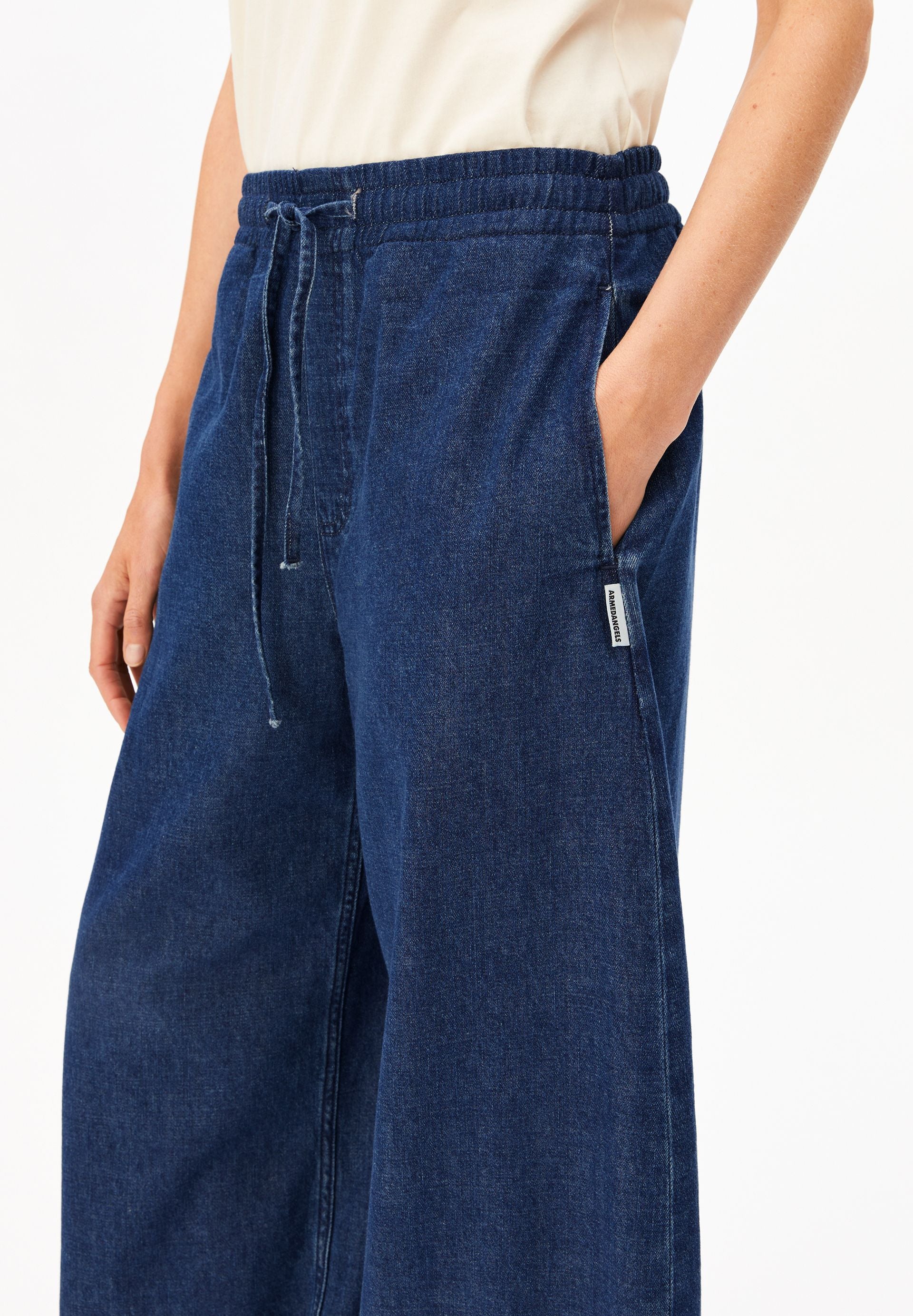 PULL-ON BARREL JEANSHOSE | eau - Image 3