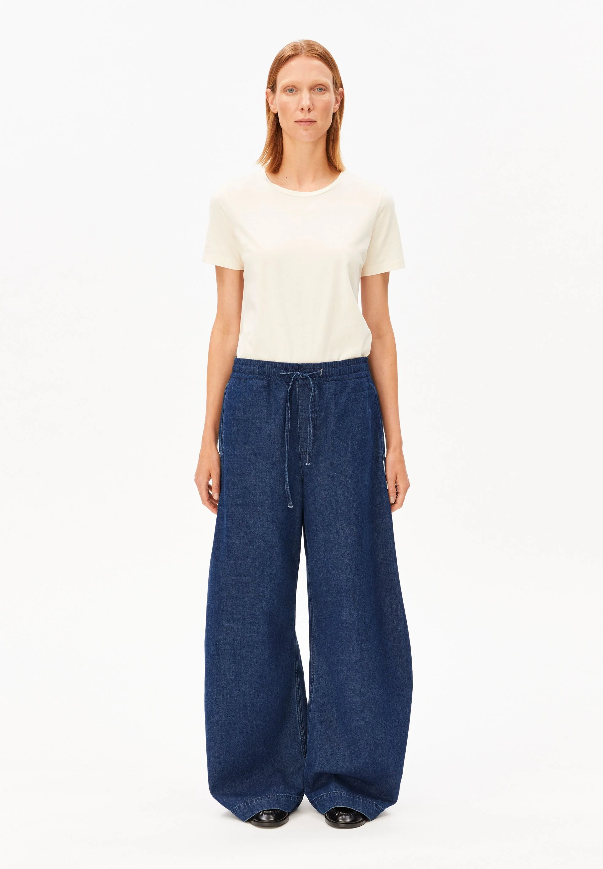 PULL-ON BARREL JEANSHOSE | eau - Image 5