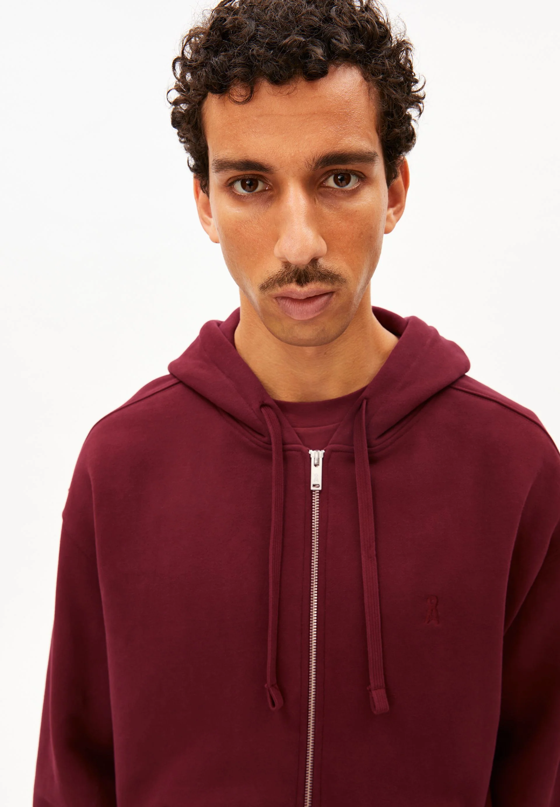 SAROMIAAN SWEATJACKE | velvet red - Image 3
