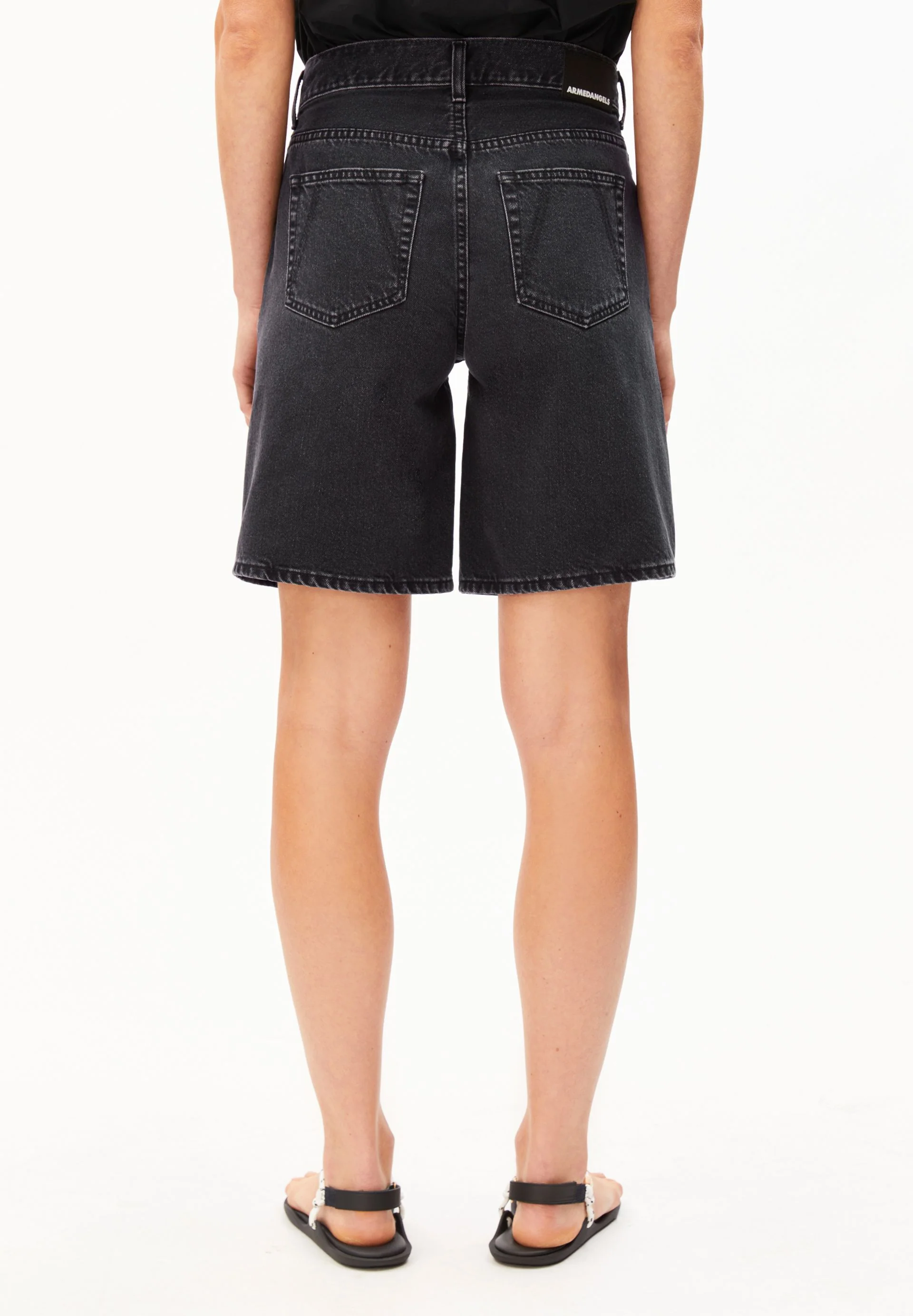 THAALINA MID WAIST JEANS-SHORTS | ebony black - Image 2