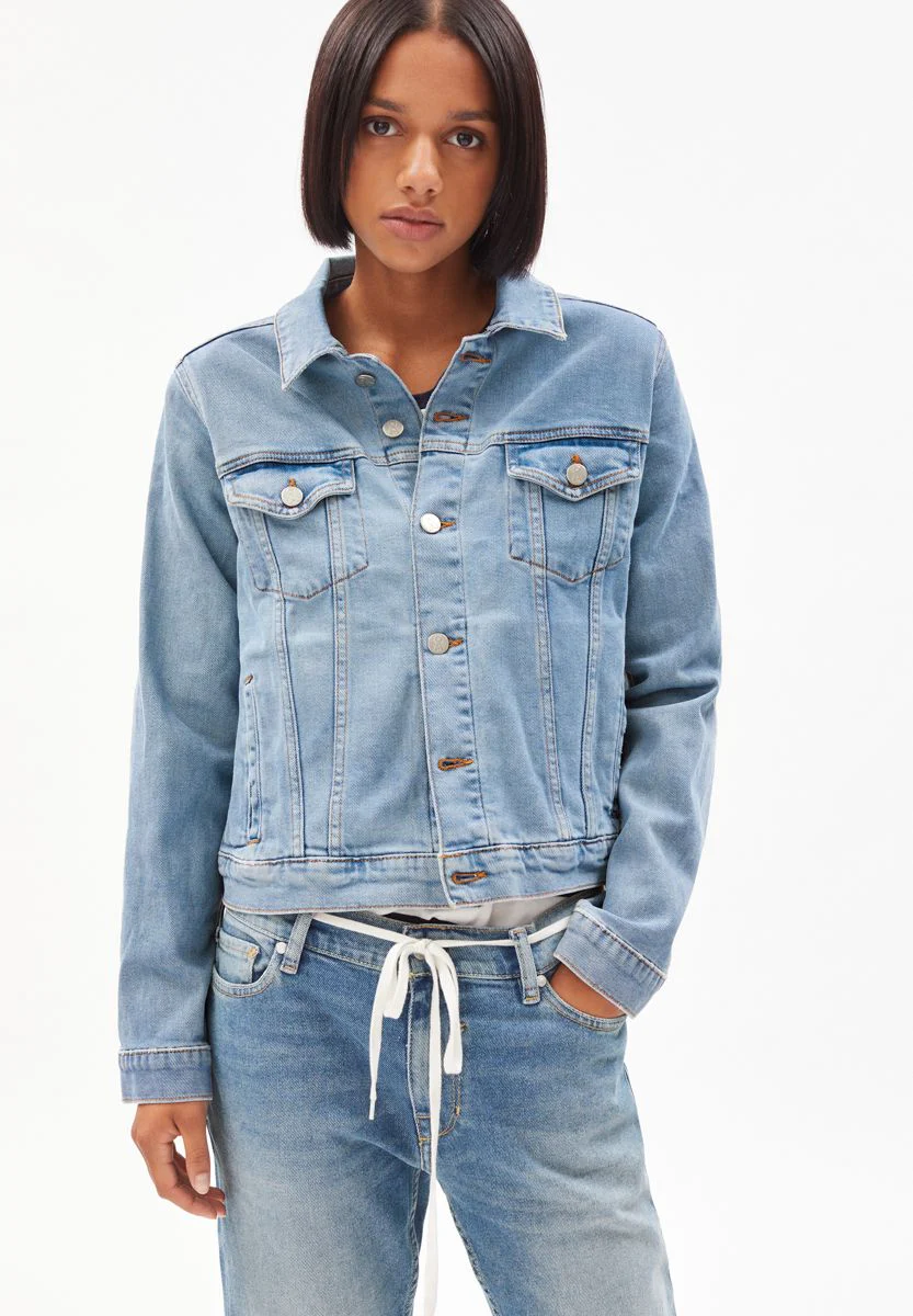 VELITAA | stormy blue