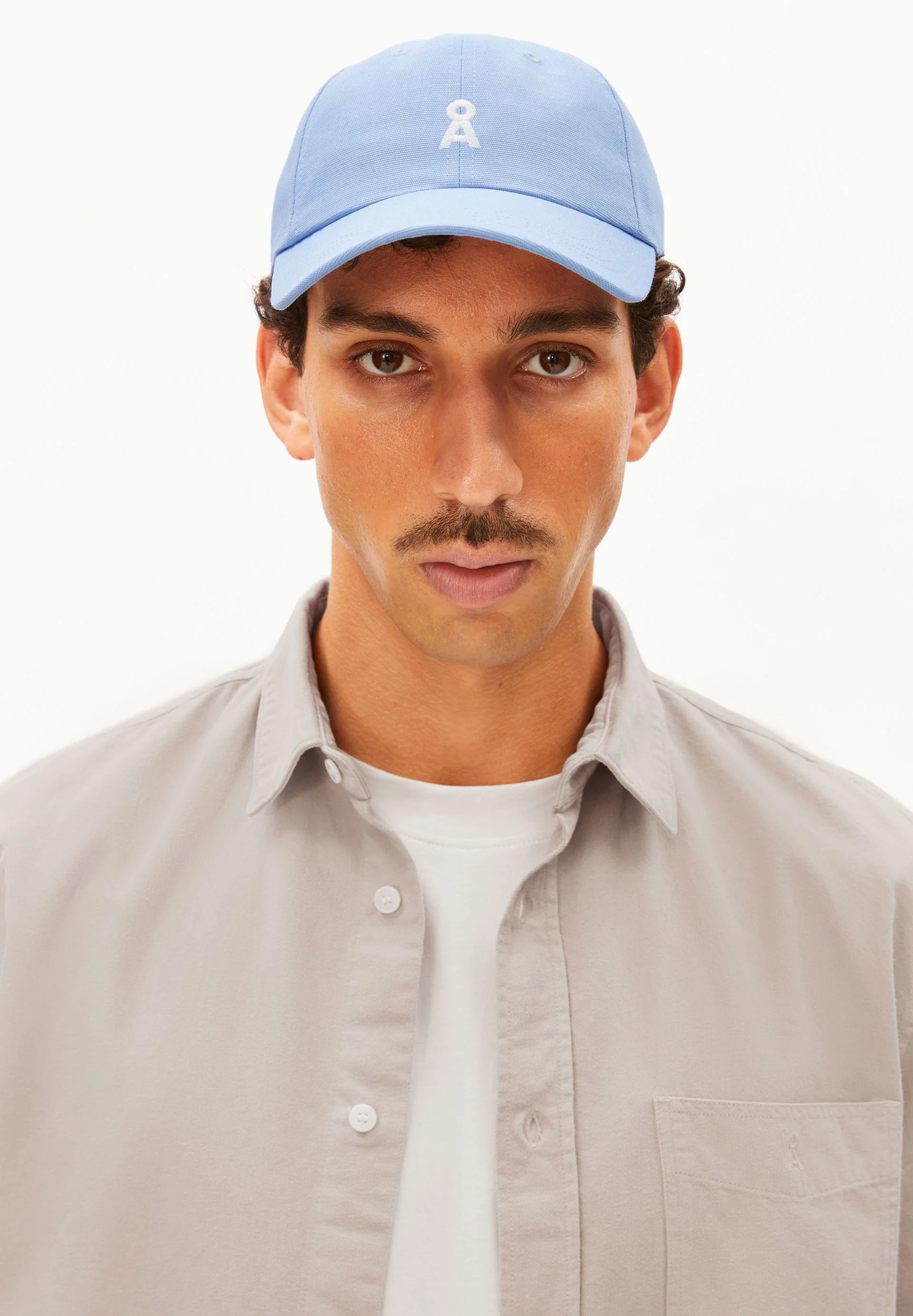 YENAAS BOLD KAPPE | wedgwood